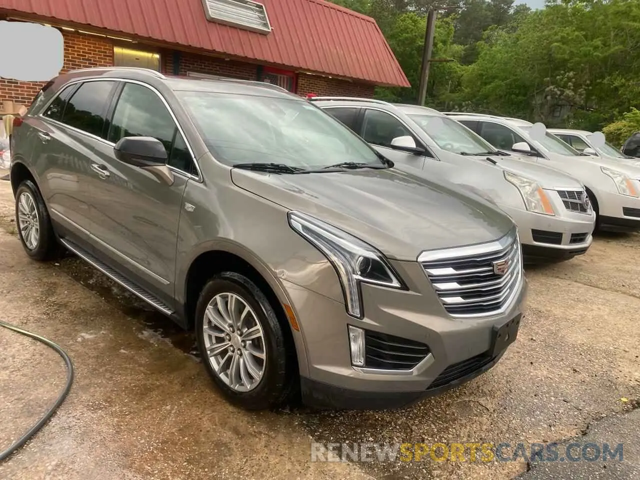 1 Photograph of a damaged car 1GYKNCRS0KZ206086 CADILLAC XT5 2019