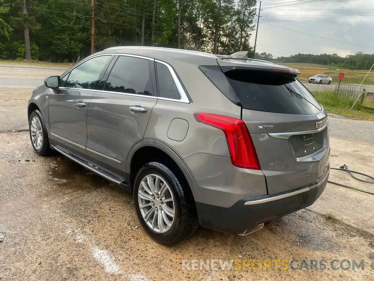 3 Photograph of a damaged car 1GYKNCRS0KZ206086 CADILLAC XT5 2019