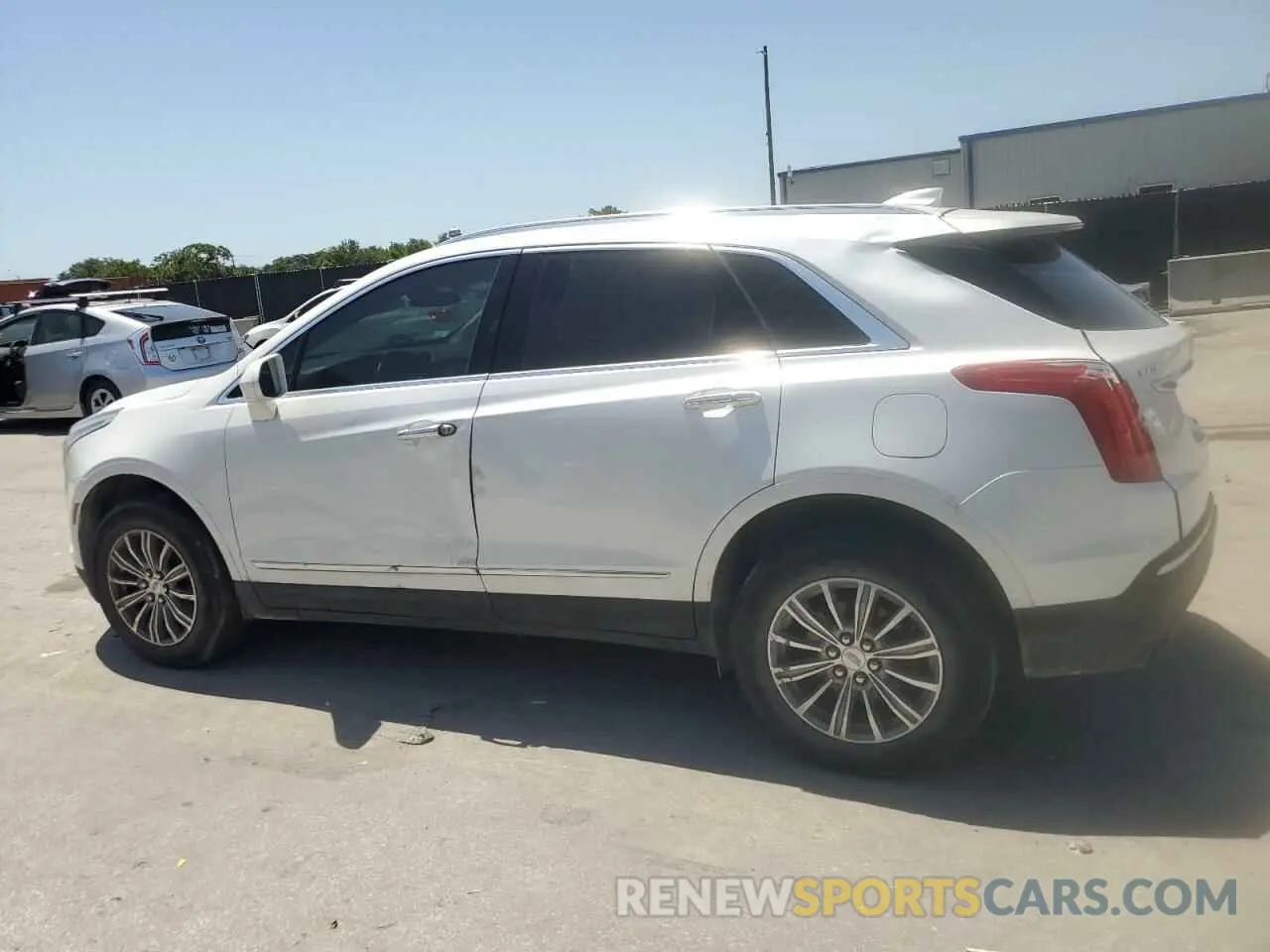 2 Photograph of a damaged car 1GYKNCRS1KZ219624 CADILLAC XT5 2019