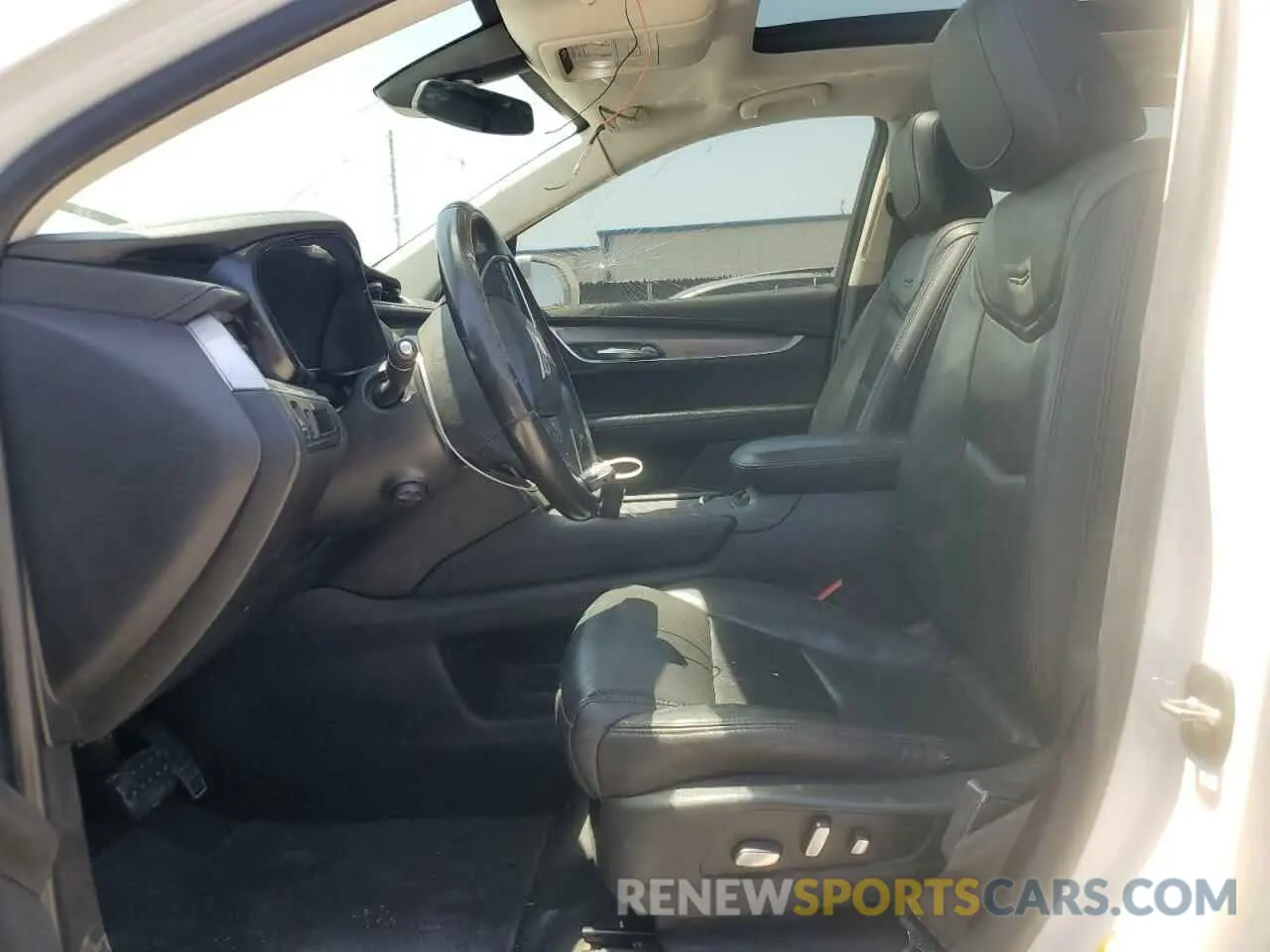 7 Photograph of a damaged car 1GYKNCRS1KZ219624 CADILLAC XT5 2019