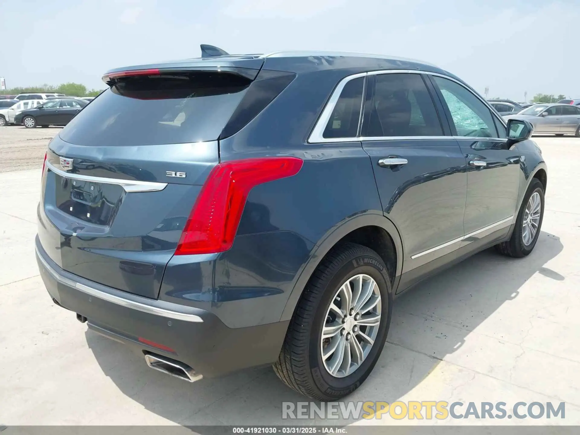 4 Photograph of a damaged car 1GYKNCRS1KZ259282 CADILLAC XT5 2019