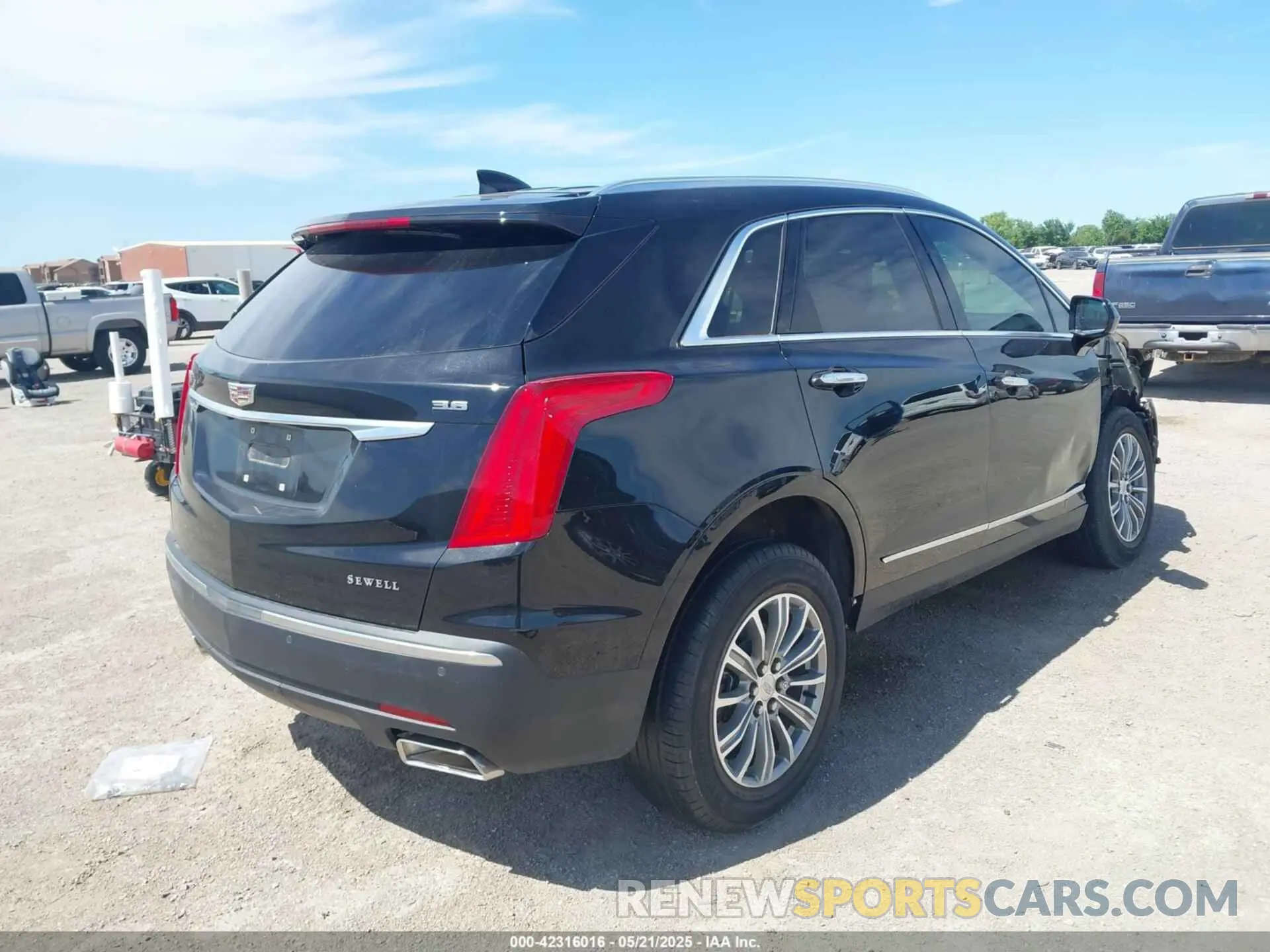 4 Photograph of a damaged car 1GYKNCRS2KZ150054 CADILLAC XT5 2019