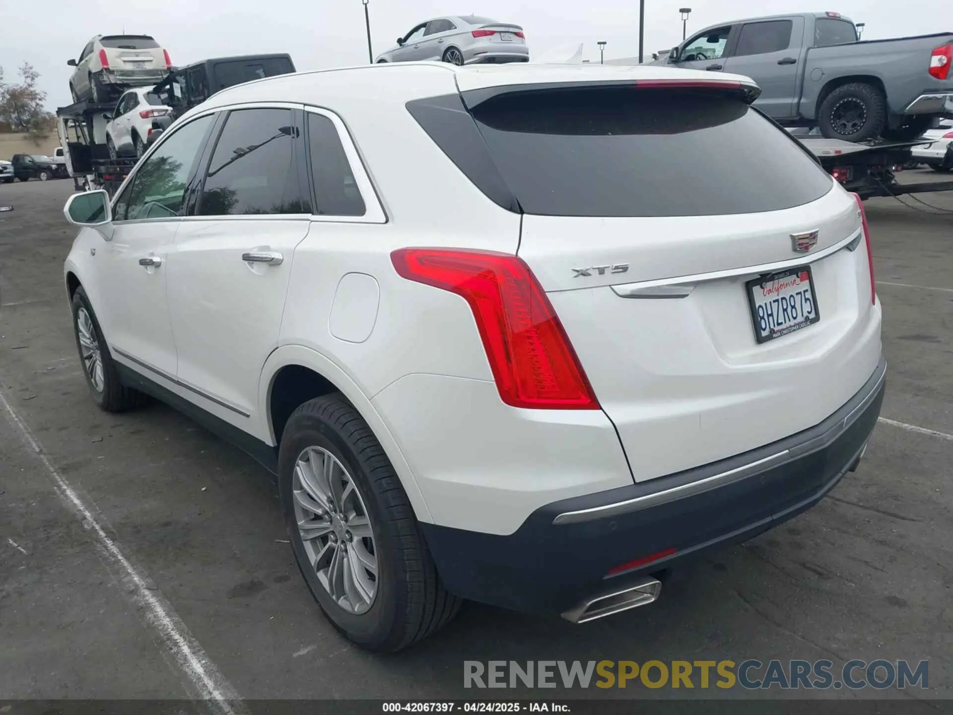 3 Photograph of a damaged car 1GYKNCRS2KZ158560 CADILLAC XT5 2019