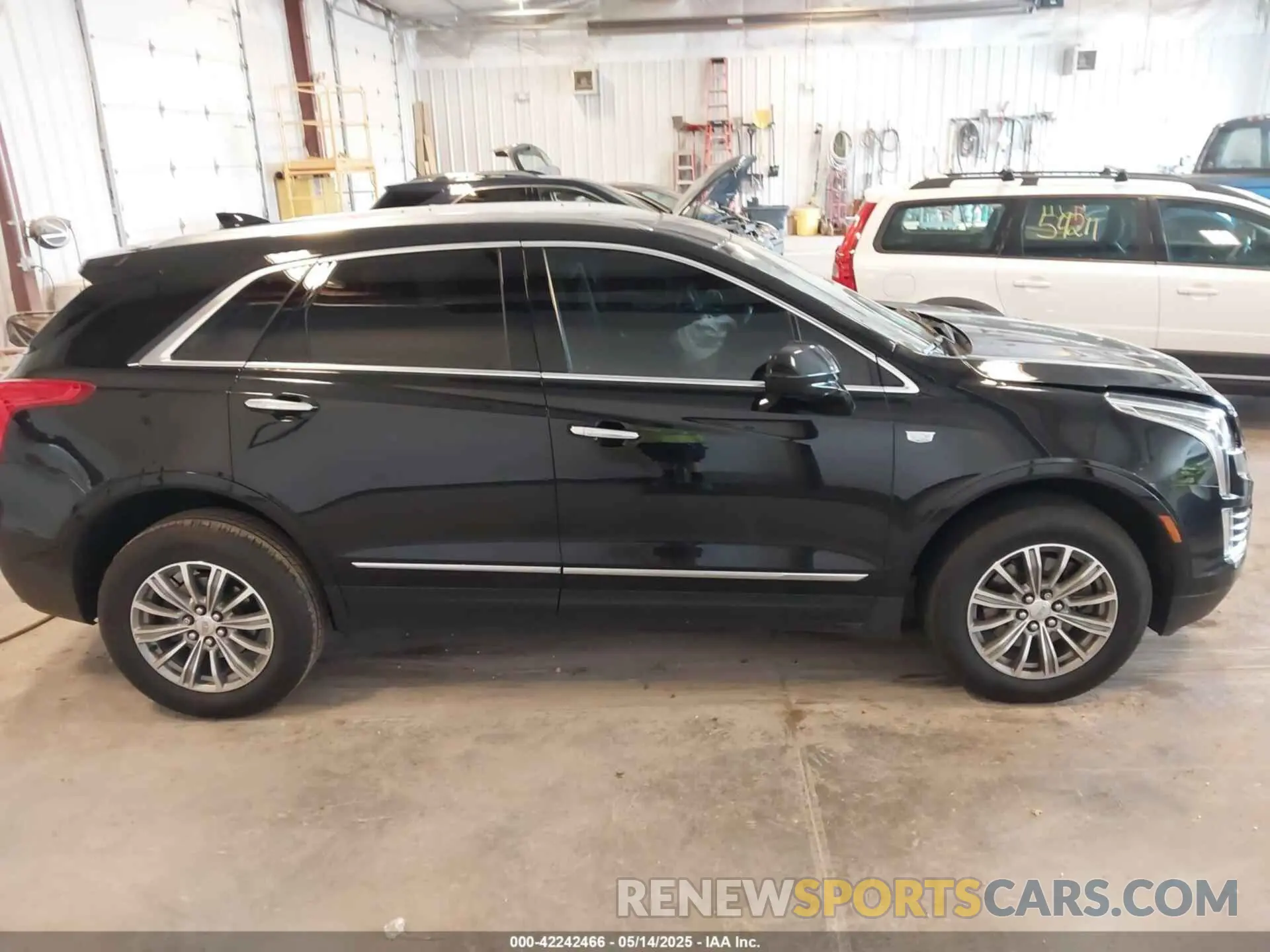 13 Photograph of a damaged car 1GYKNCRS2KZ197052 CADILLAC XT5 2019