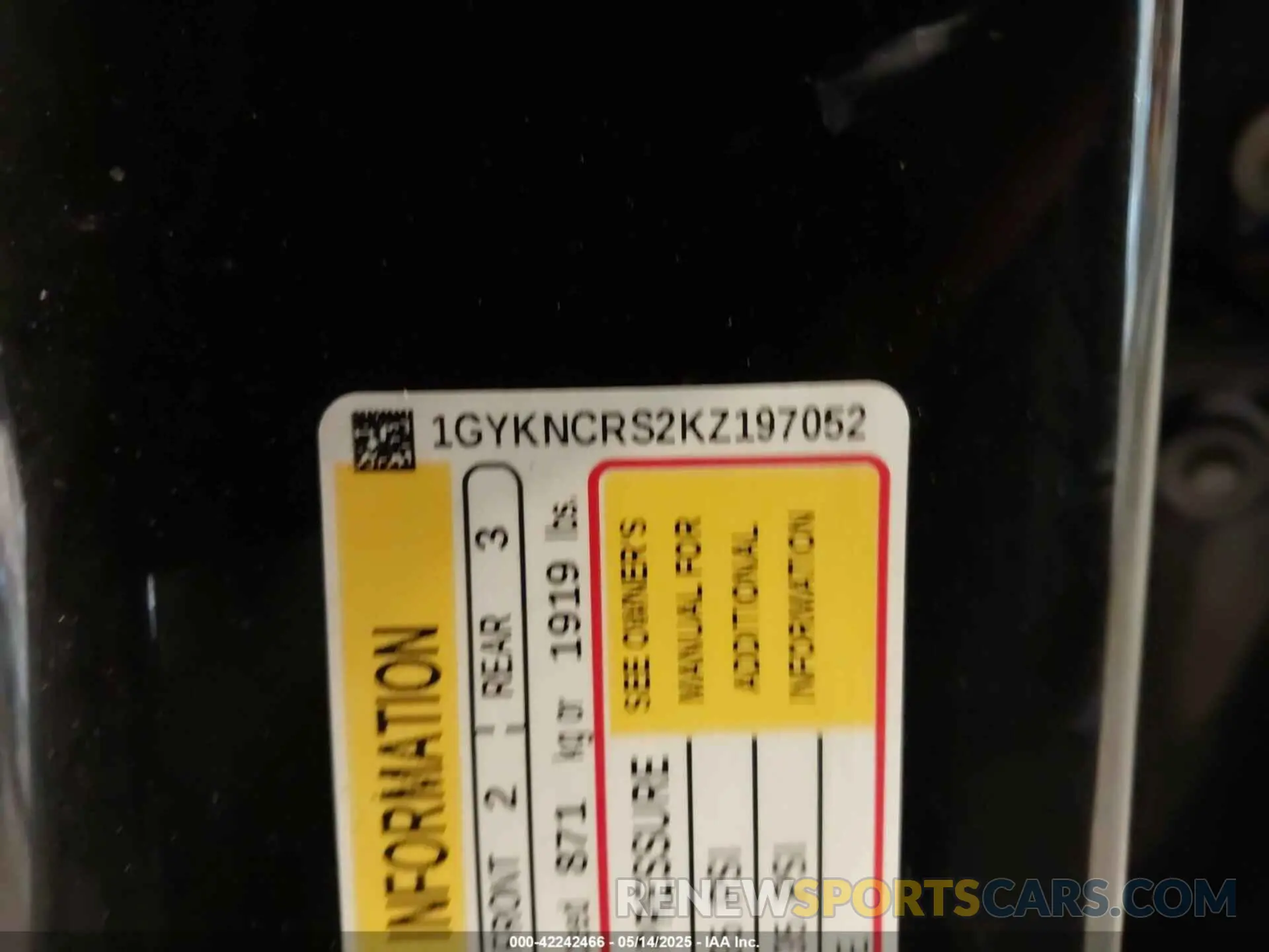 9 Photograph of a damaged car 1GYKNCRS2KZ197052 CADILLAC XT5 2019