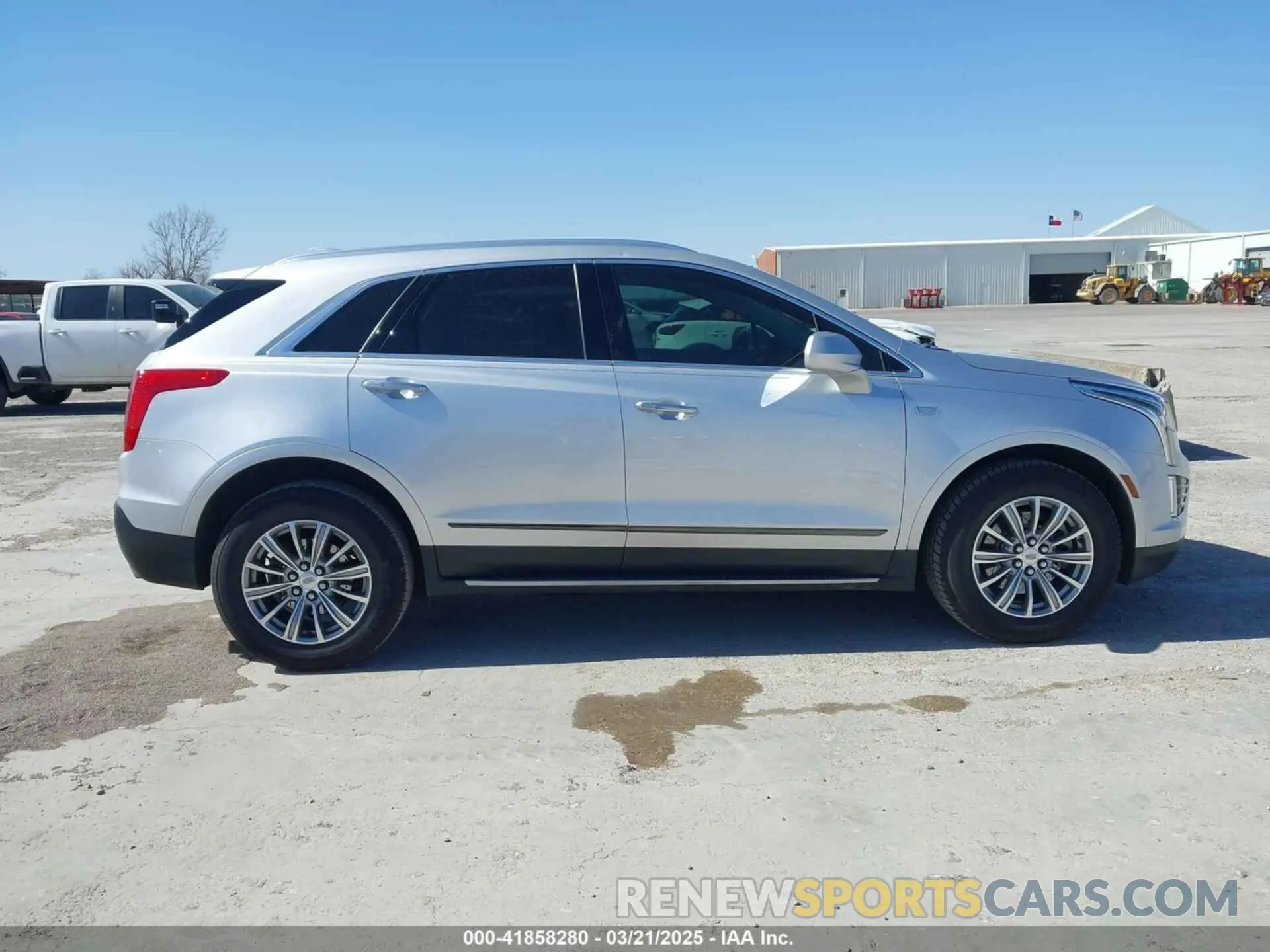 13 Photograph of a damaged car 1GYKNCRS3KZ100411 CADILLAC XT5 2019