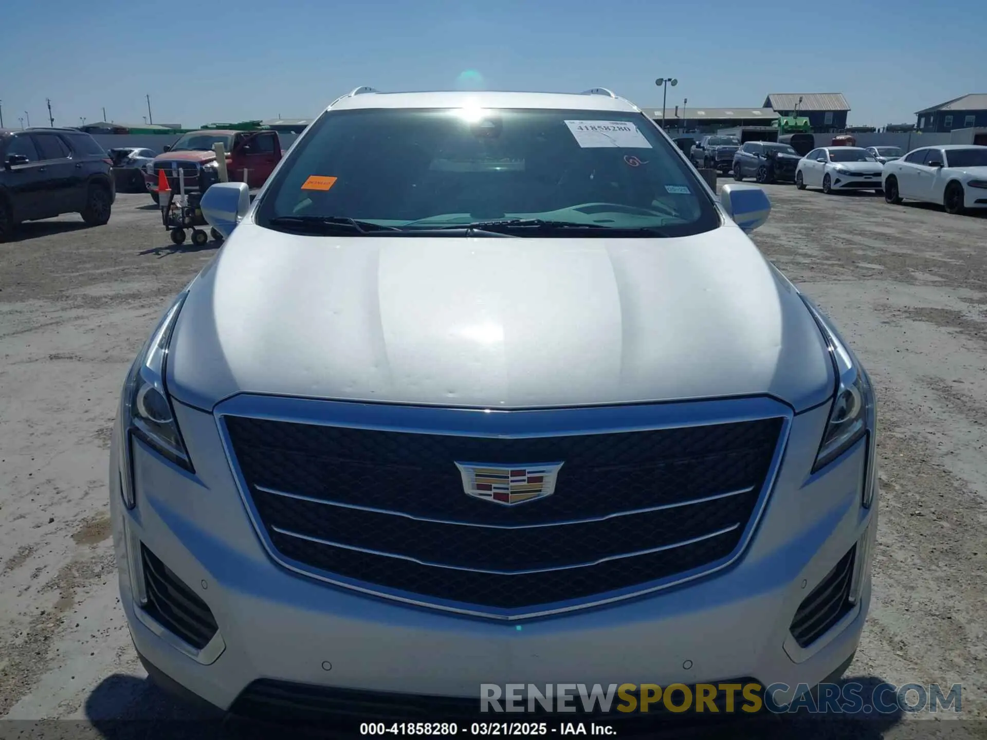 6 Photograph of a damaged car 1GYKNCRS3KZ100411 CADILLAC XT5 2019