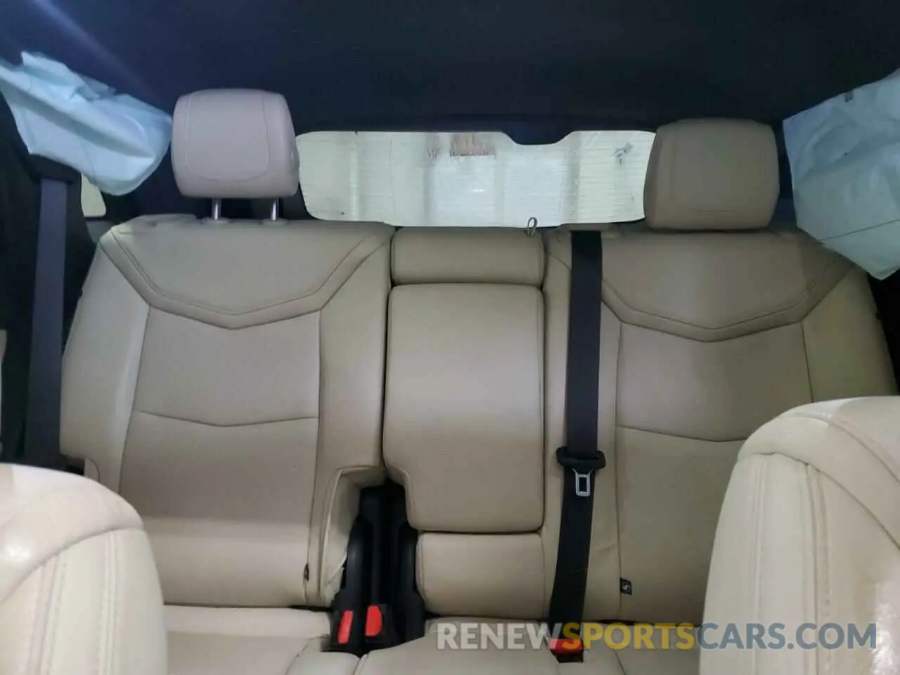 10 Photograph of a damaged car 1GYKNCRS3KZ222640 CADILLAC XT5 2019
