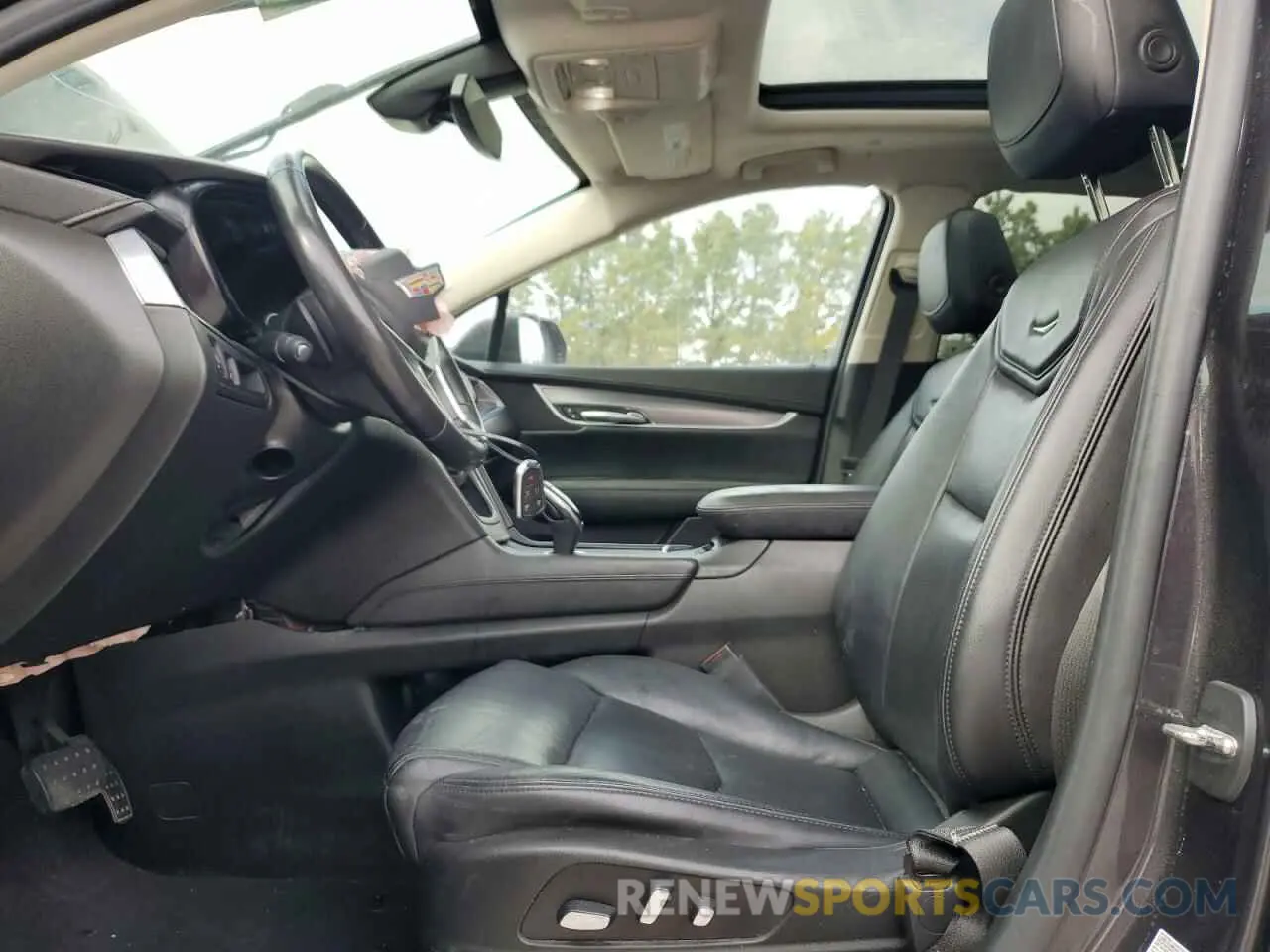 7 Photograph of a damaged car 1GYKNCRS4KZ124331 CADILLAC XT5 2019
