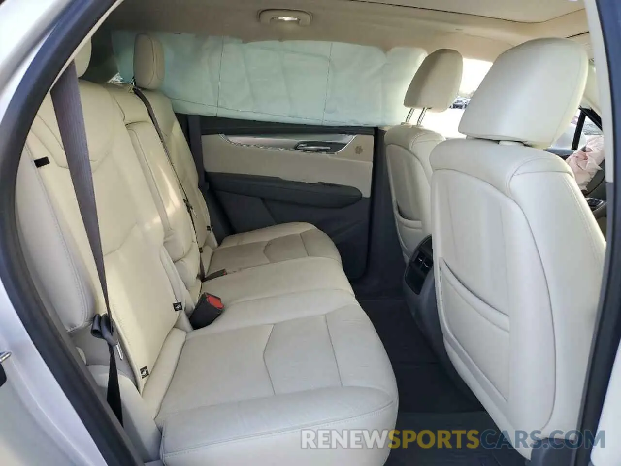 11 Photograph of a damaged car 1GYKNCRS5KZ203295 CADILLAC XT5 2019