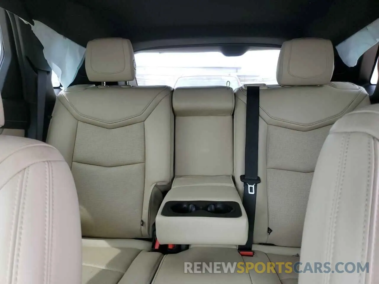10 Photograph of a damaged car 1GYKNCRS6KZ130826 CADILLAC XT5 2019