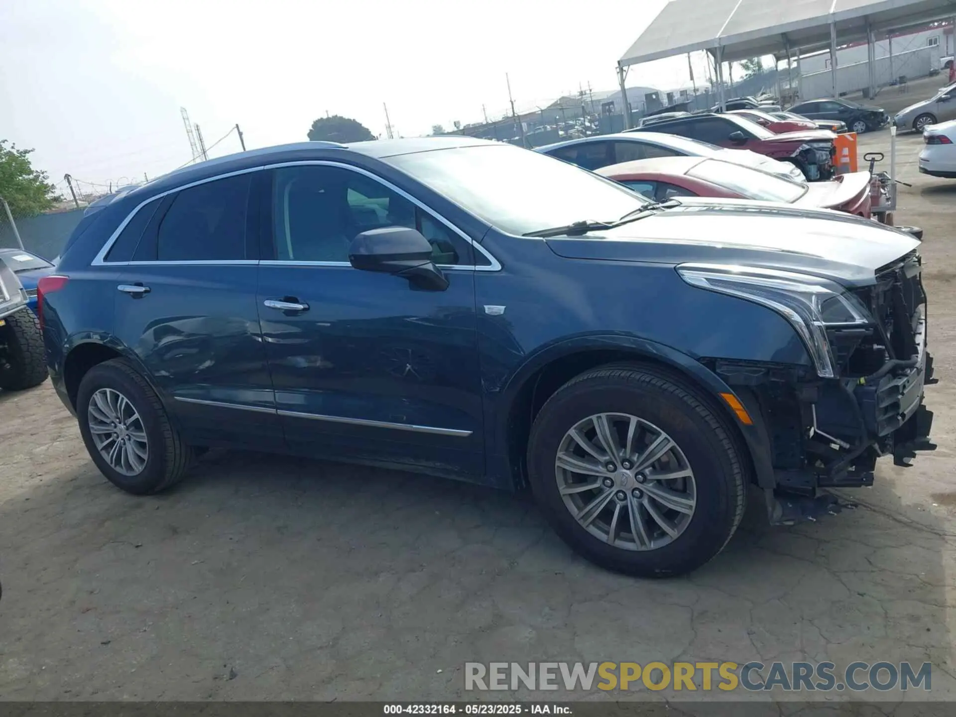 14 Photograph of a damaged car 1GYKNCRS6KZ251971 CADILLAC XT5 2019