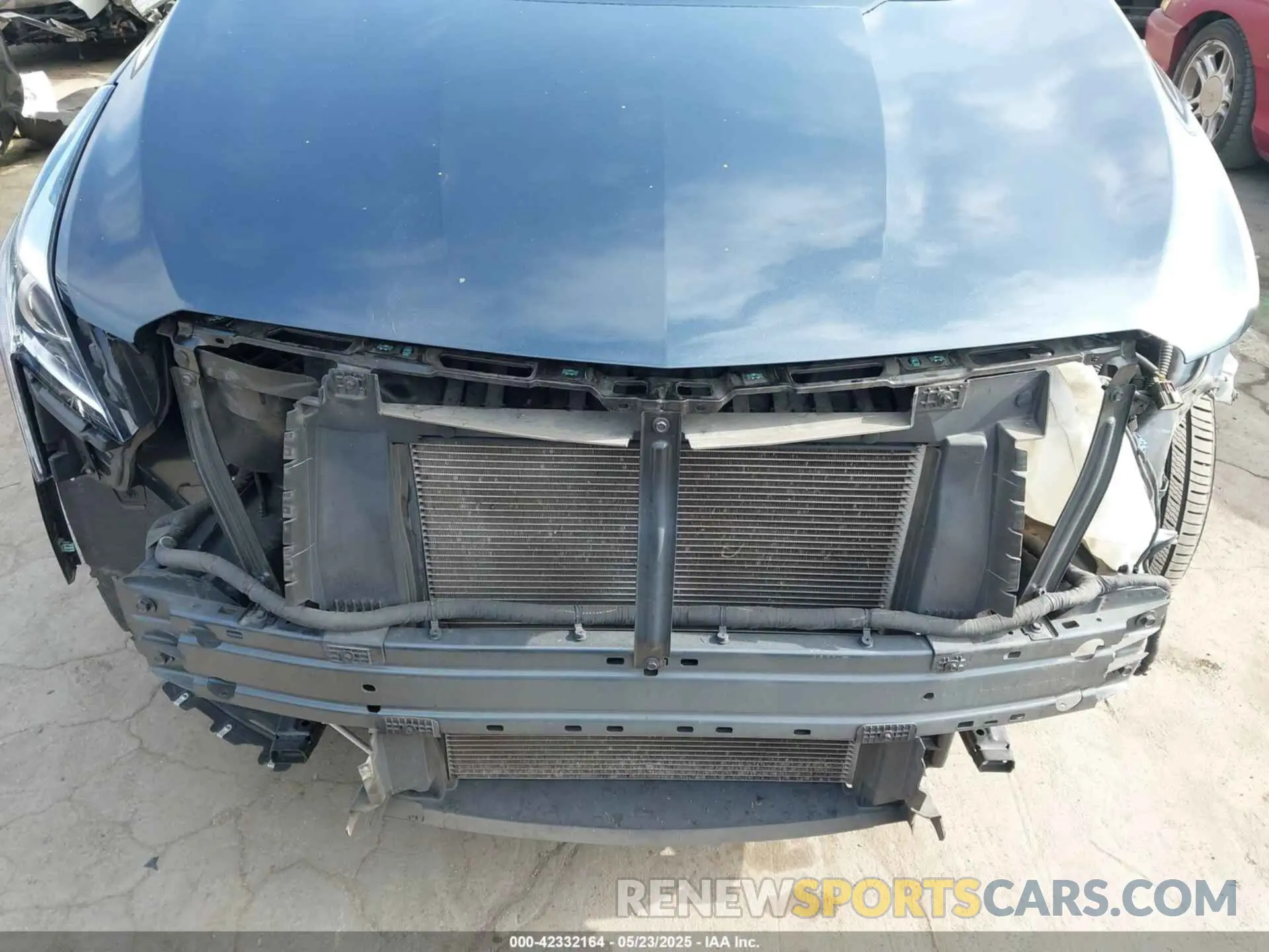 18 Photograph of a damaged car 1GYKNCRS6KZ251971 CADILLAC XT5 2019