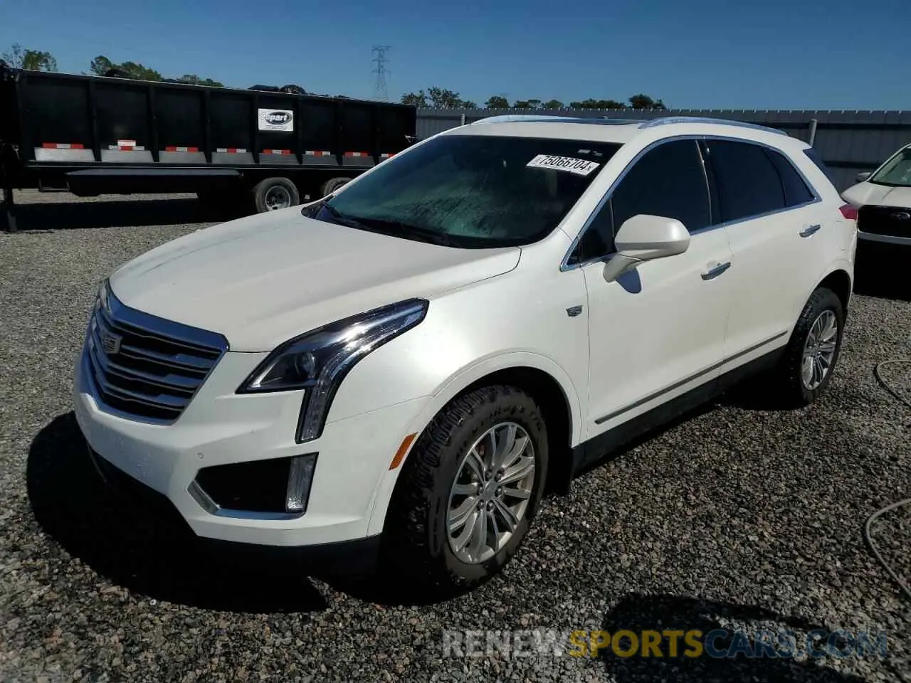 1 Photograph of a damaged car 1GYKNCRS6KZ271427 CADILLAC XT5 2019
