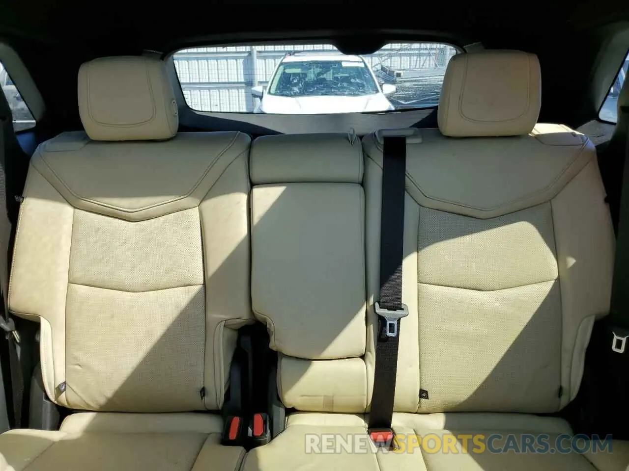 10 Photograph of a damaged car 1GYKNCRS6KZ271427 CADILLAC XT5 2019
