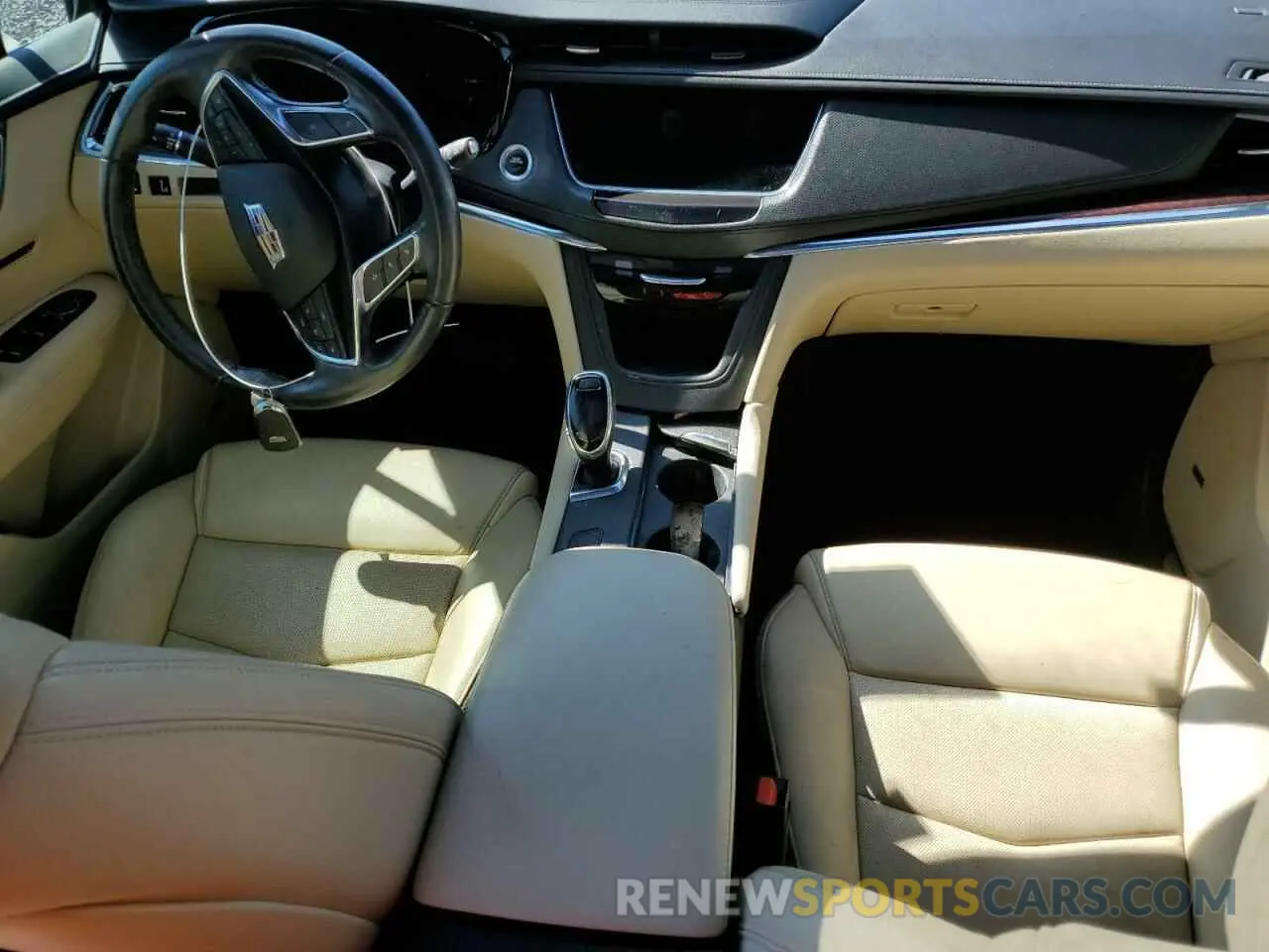 8 Photograph of a damaged car 1GYKNCRS6KZ271427 CADILLAC XT5 2019
