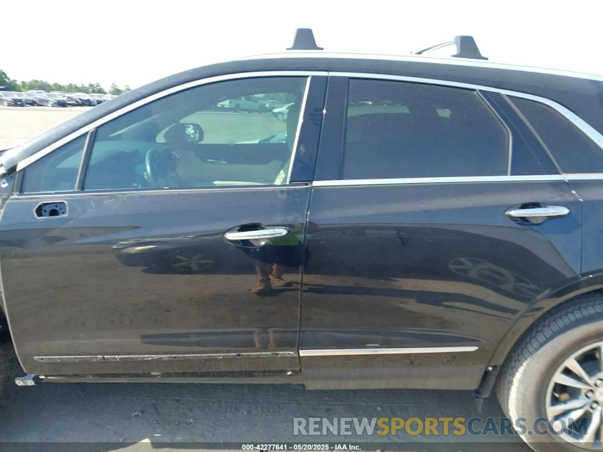 14 Photograph of a damaged car 1GYKNCRS6KZ287045 CADILLAC XT5 2019