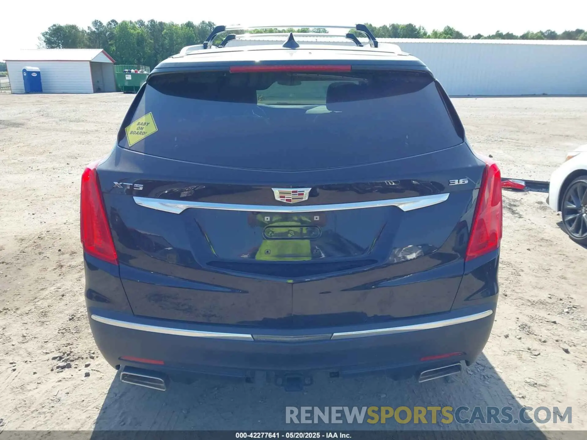 16 Photograph of a damaged car 1GYKNCRS6KZ287045 CADILLAC XT5 2019