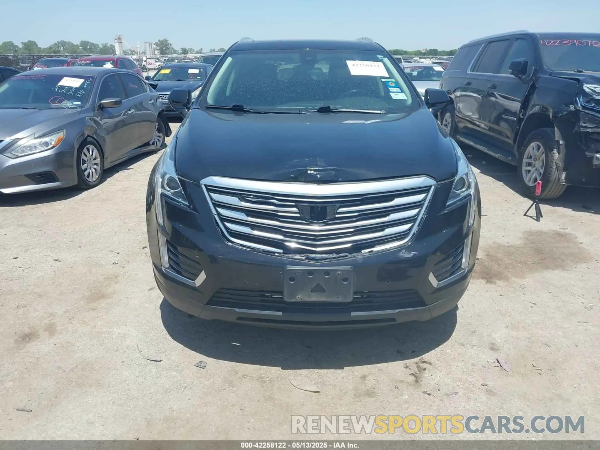 6 Photograph of a damaged car 1GYKNCRS7KZ119625 CADILLAC XT5 2019