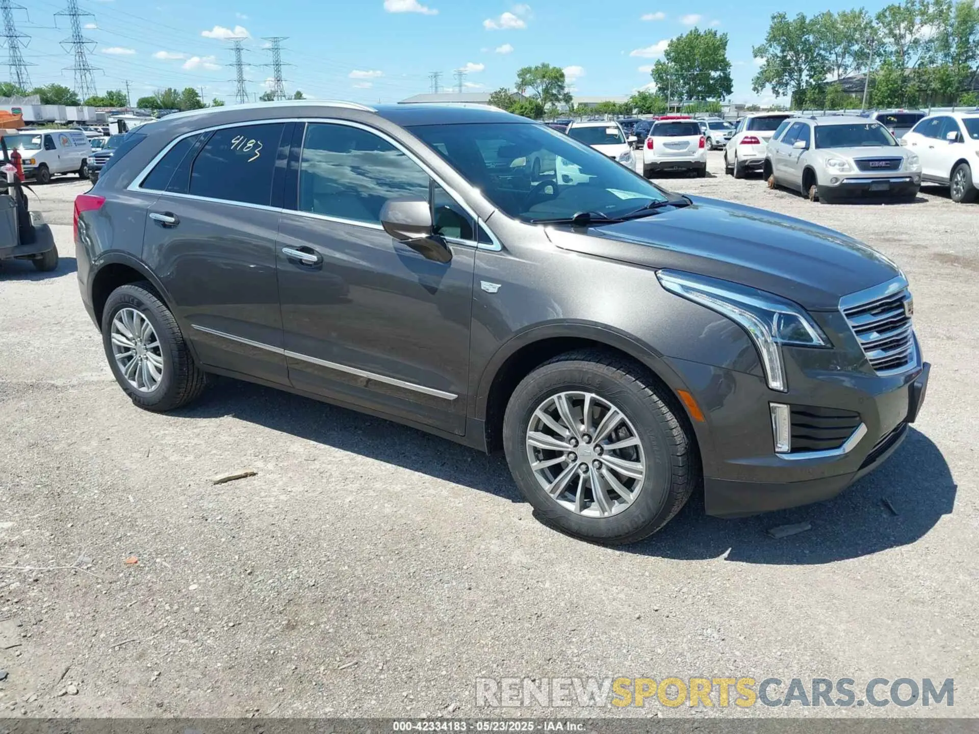 1 Photograph of a damaged car 1GYKNCRS7KZ136330 CADILLAC XT5 2019
