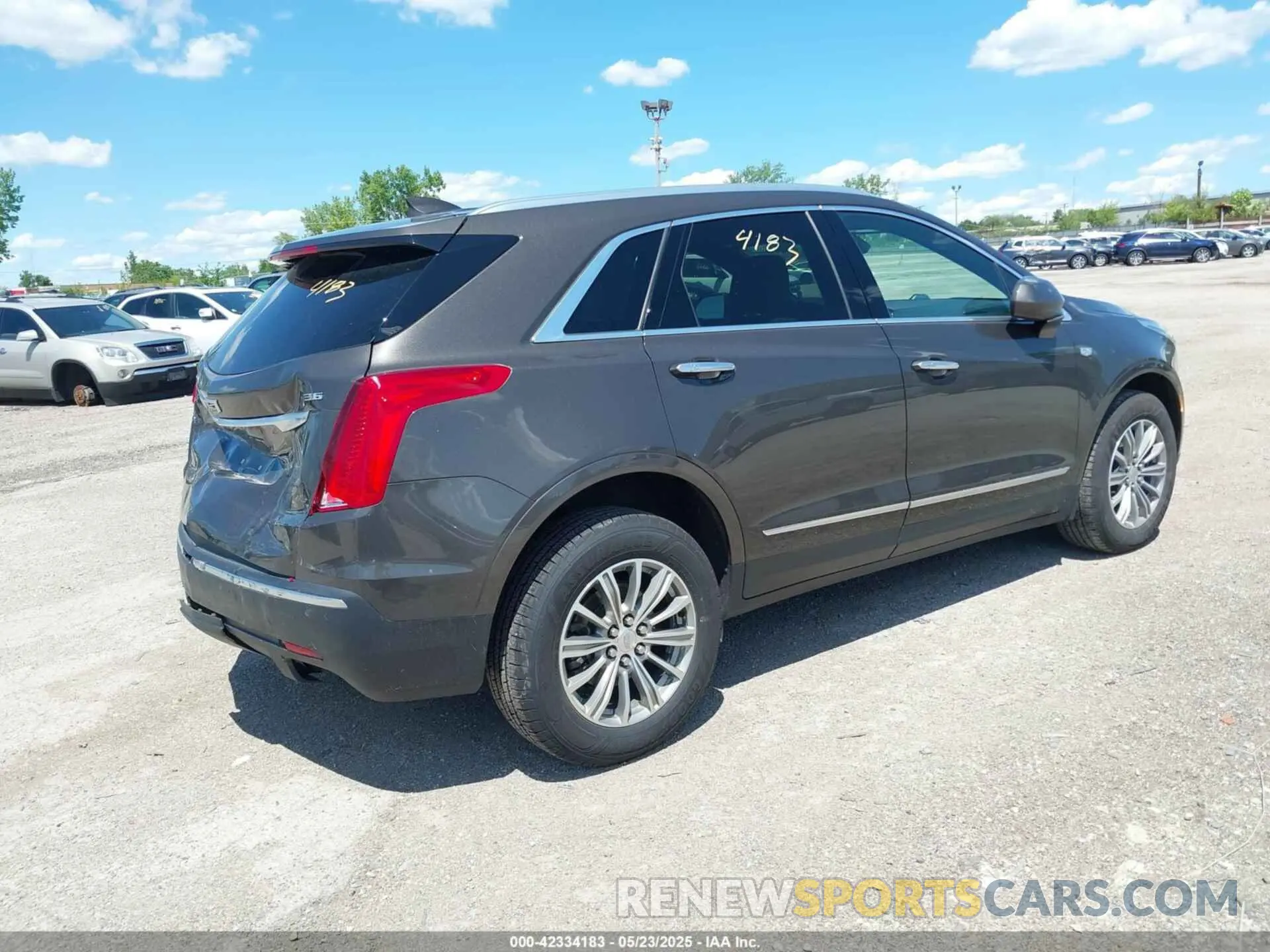 4 Photograph of a damaged car 1GYKNCRS7KZ136330 CADILLAC XT5 2019