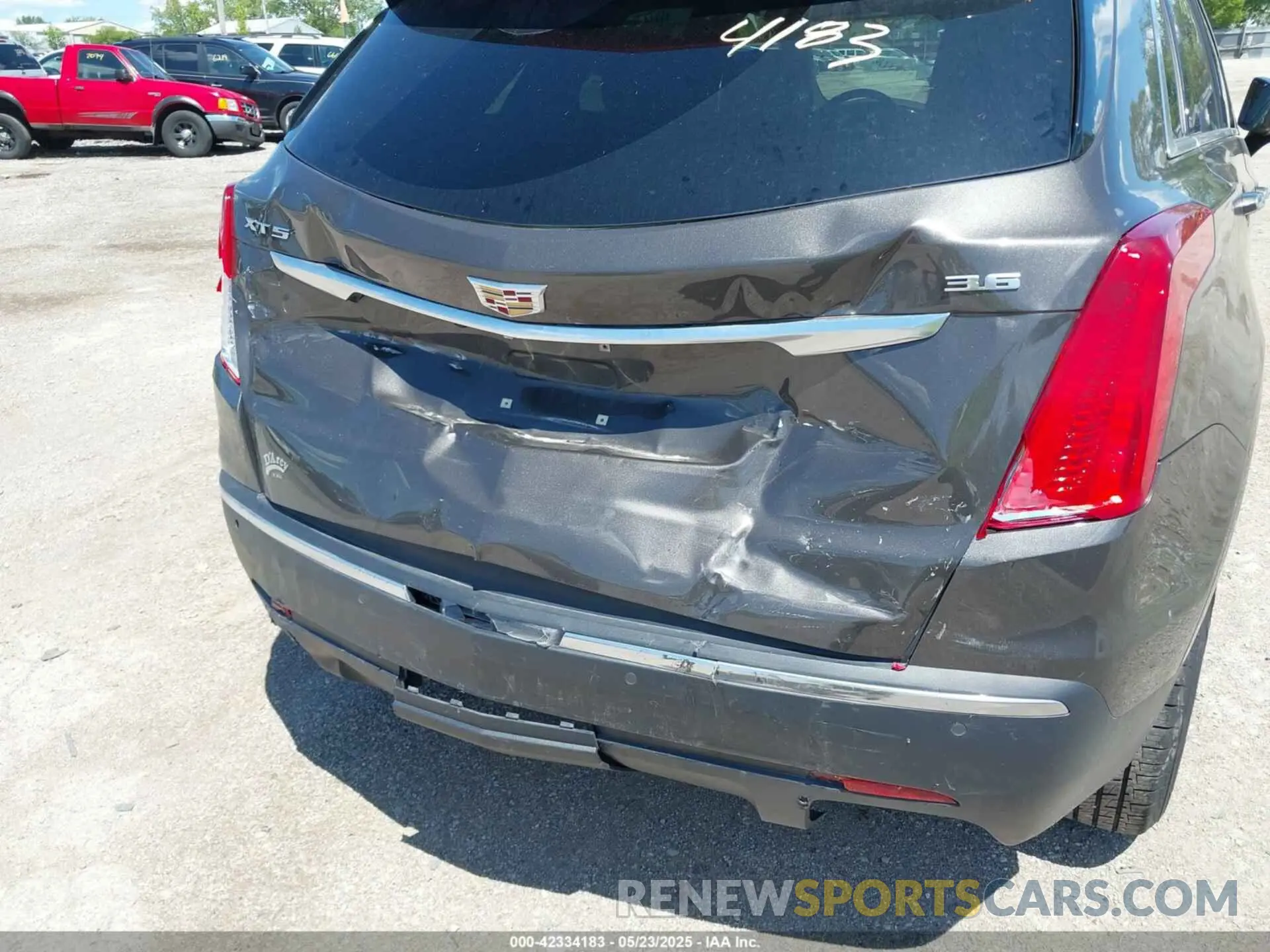 6 Photograph of a damaged car 1GYKNCRS7KZ136330 CADILLAC XT5 2019