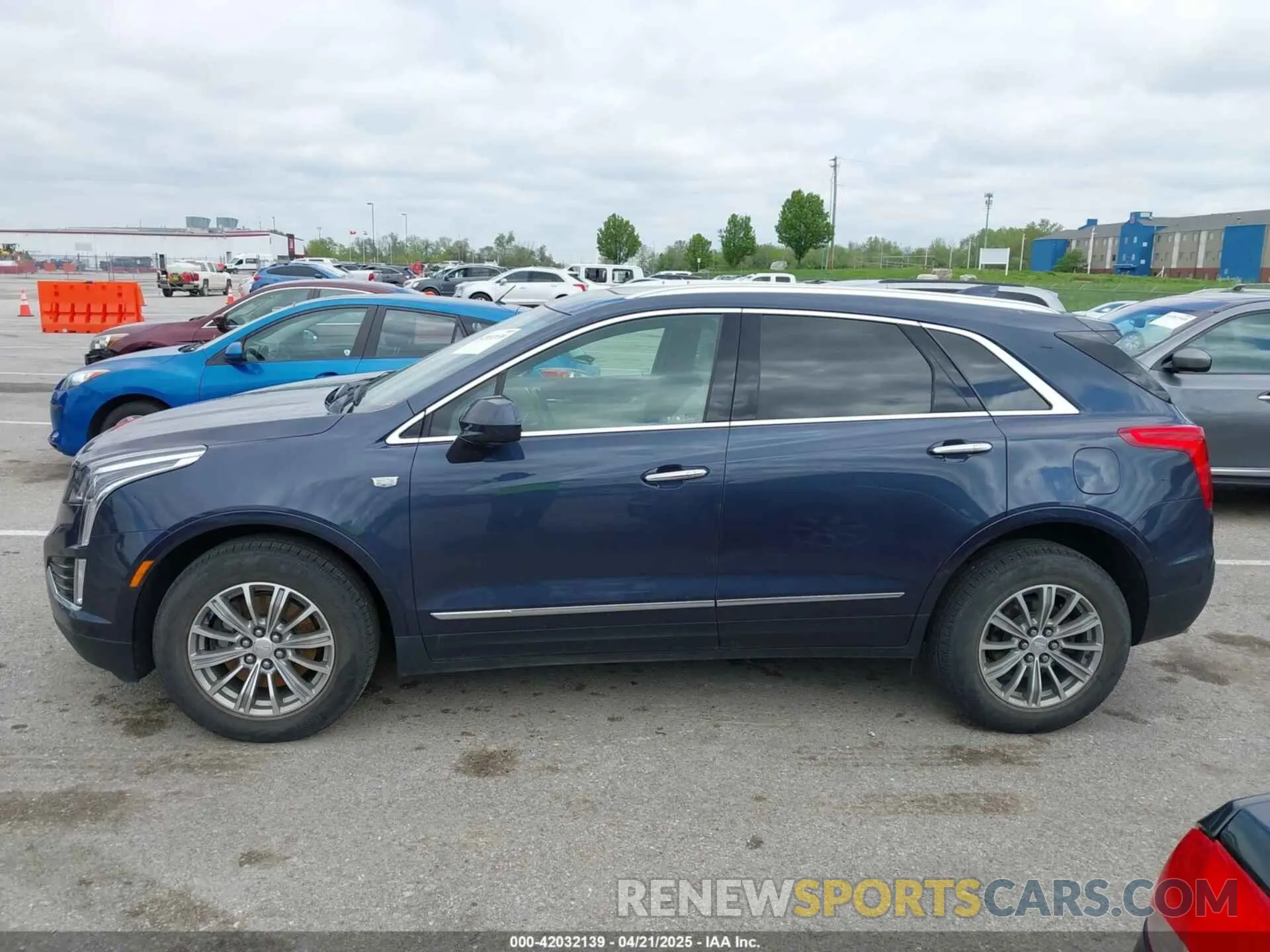 14 Photograph of a damaged car 1GYKNCRS7KZ199542 CADILLAC XT5 2019