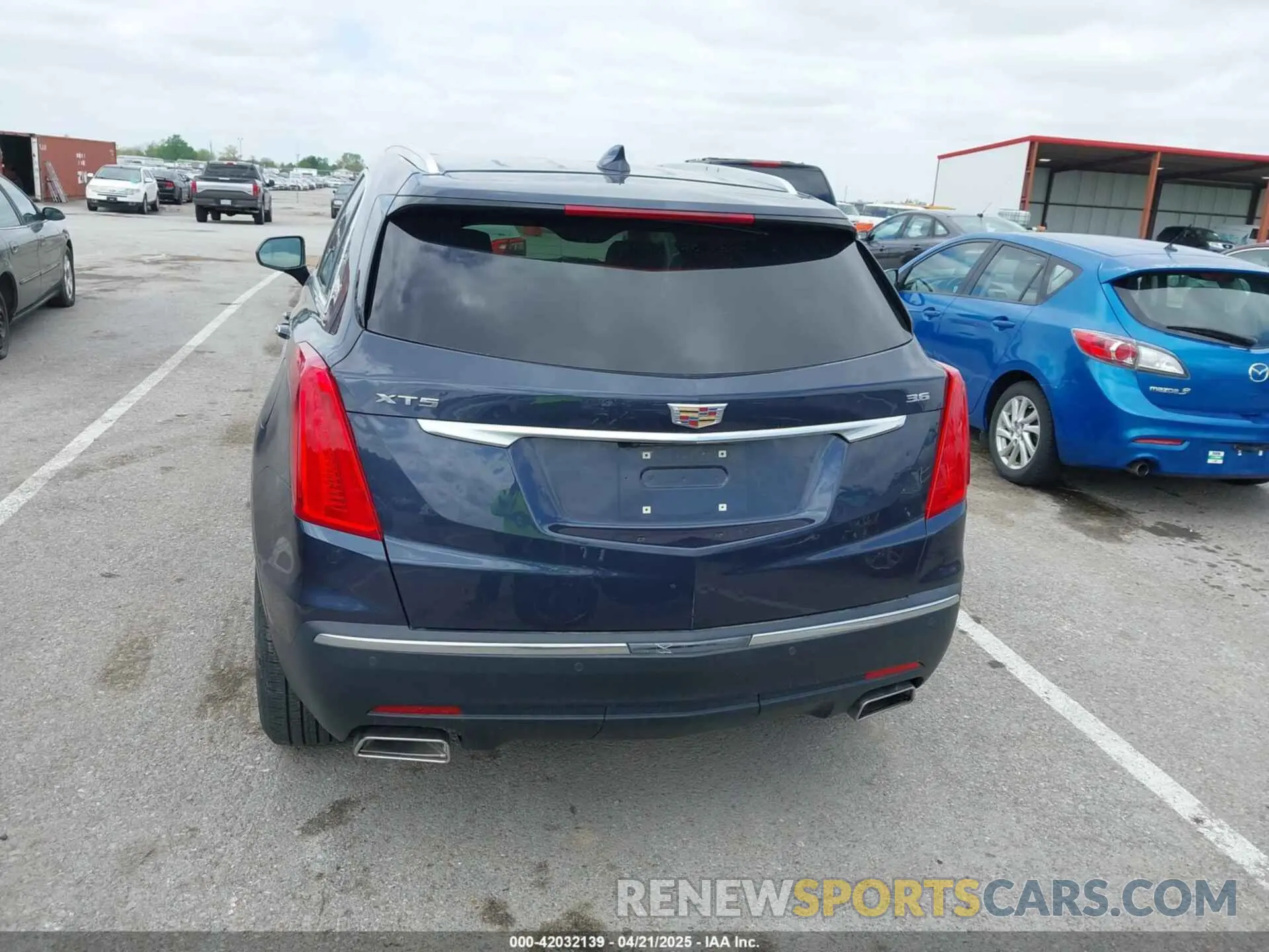 16 Photograph of a damaged car 1GYKNCRS7KZ199542 CADILLAC XT5 2019