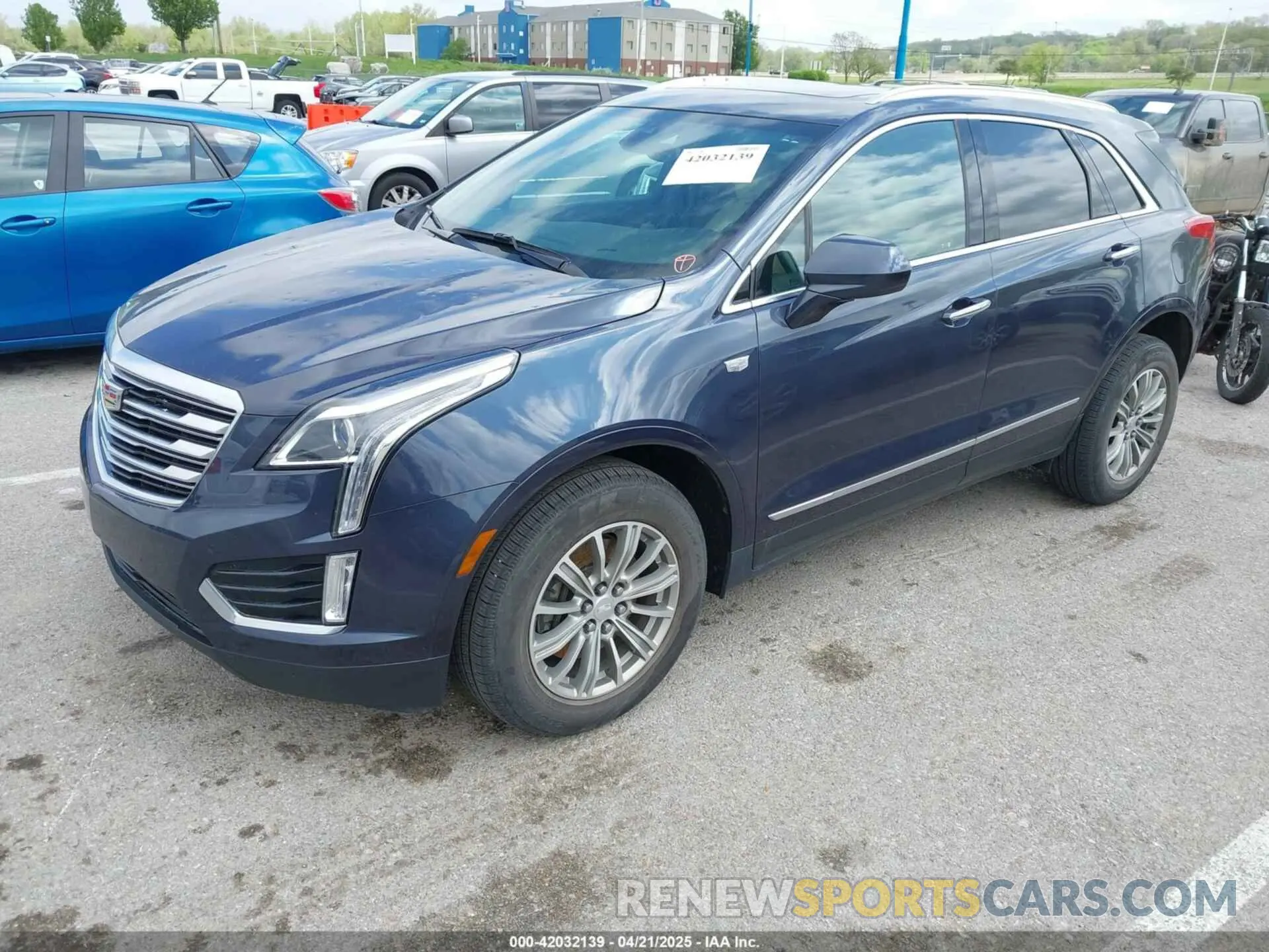 2 Photograph of a damaged car 1GYKNCRS7KZ199542 CADILLAC XT5 2019
