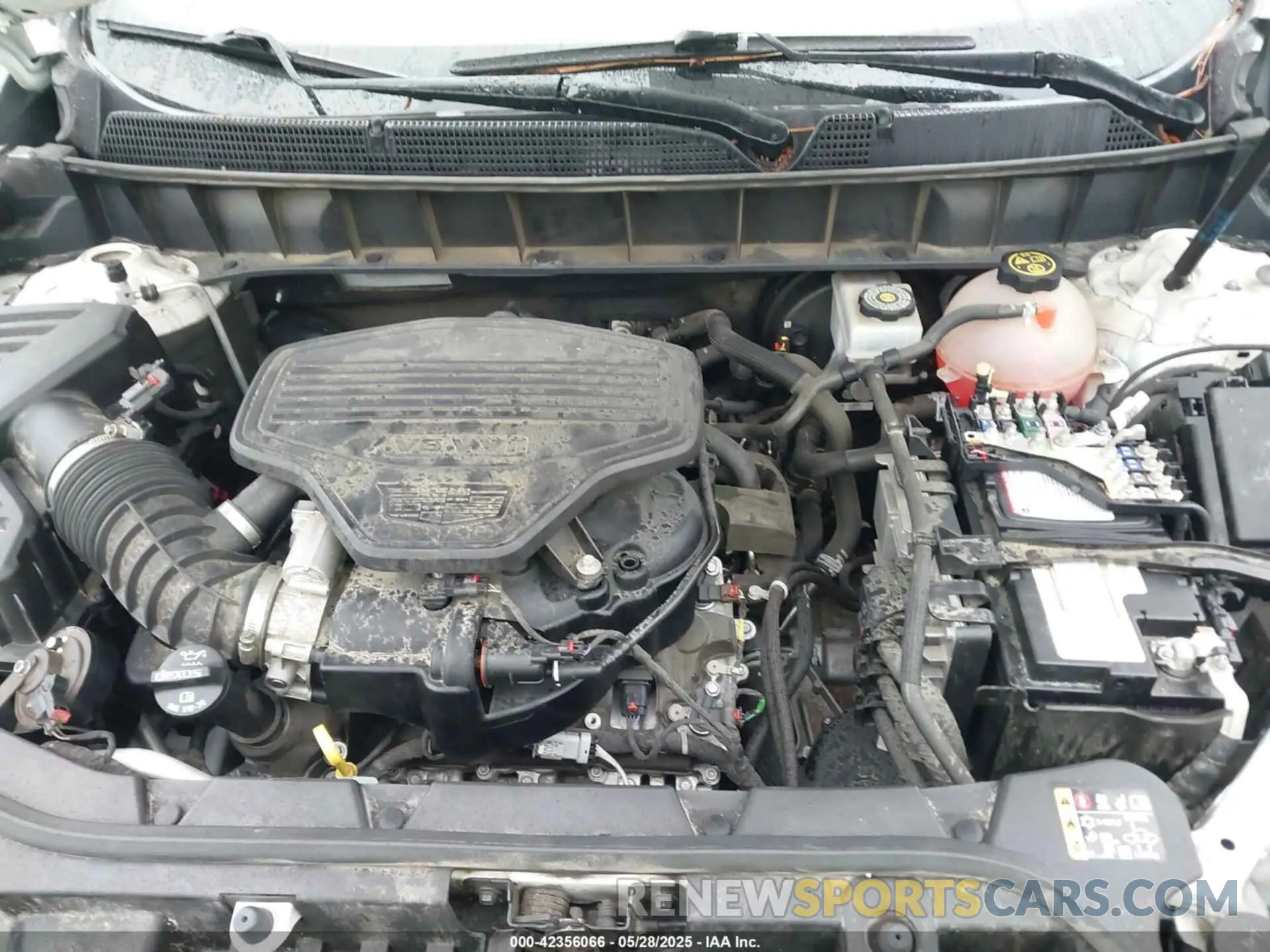 10 Photograph of a damaged car 1GYKNCRS7KZ241692 CADILLAC XT5 2019