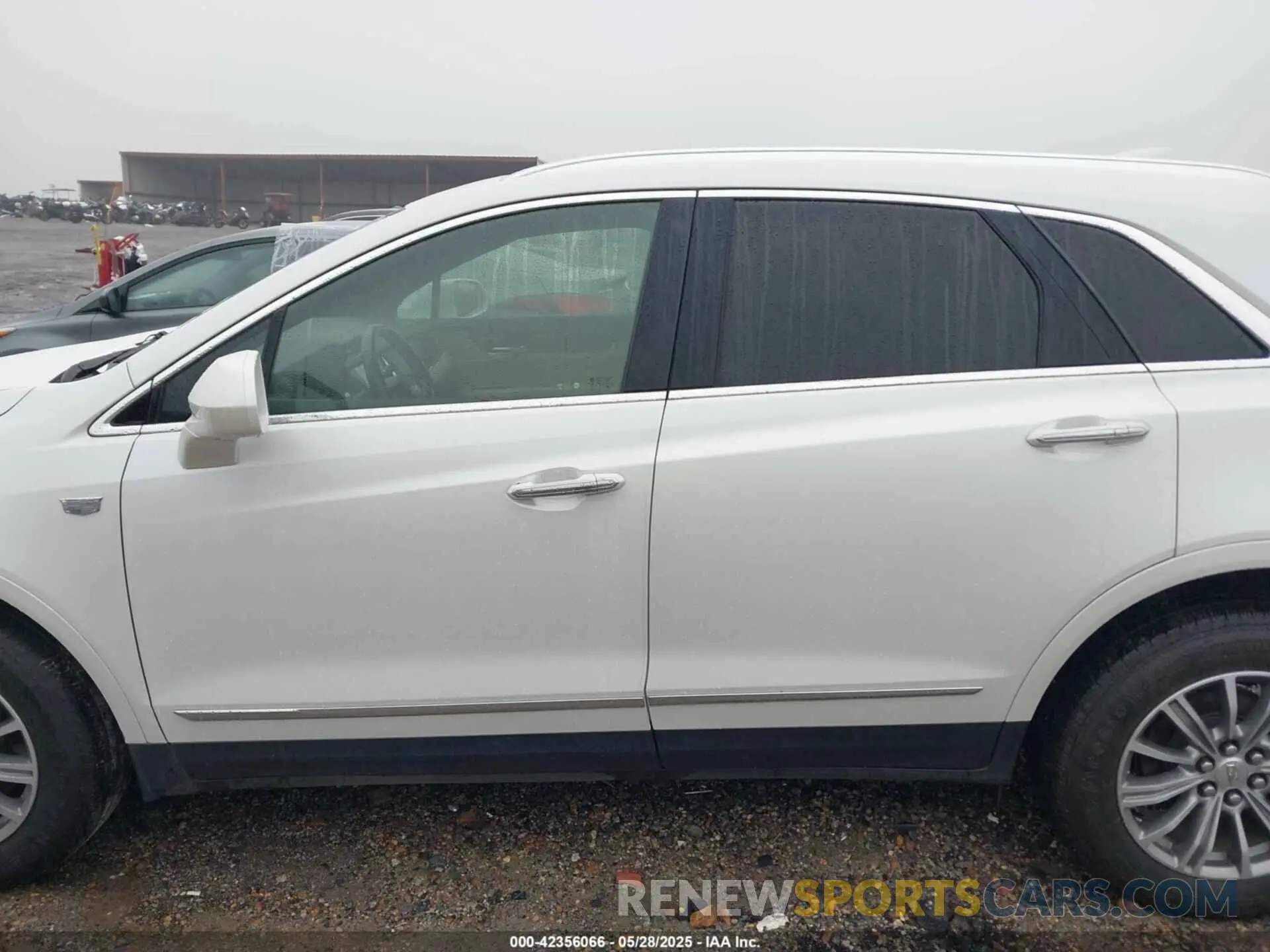 14 Photograph of a damaged car 1GYKNCRS7KZ241692 CADILLAC XT5 2019