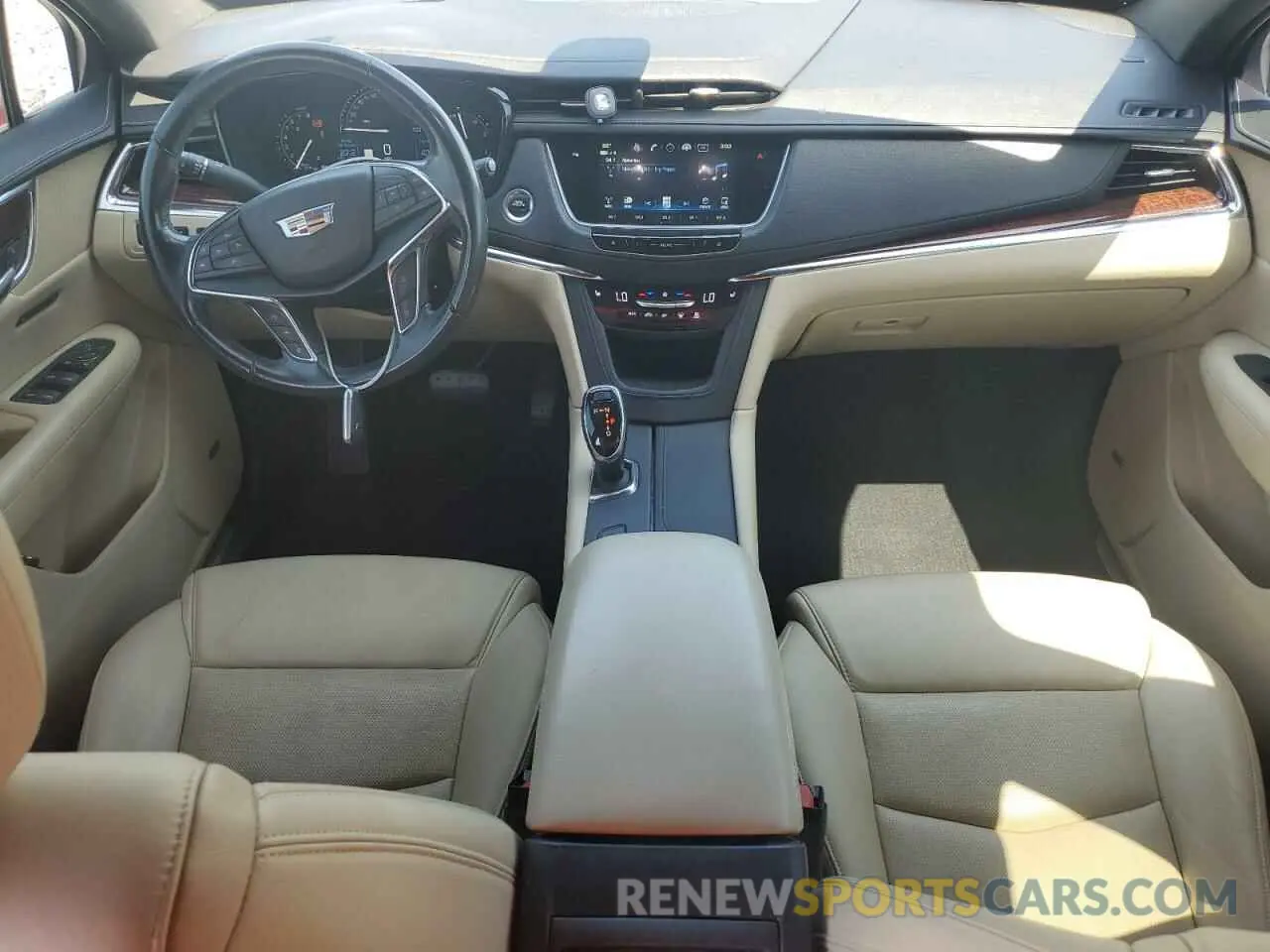 8 Photograph of a damaged car 1GYKNCRS7KZ246052 CADILLAC XT5 2019