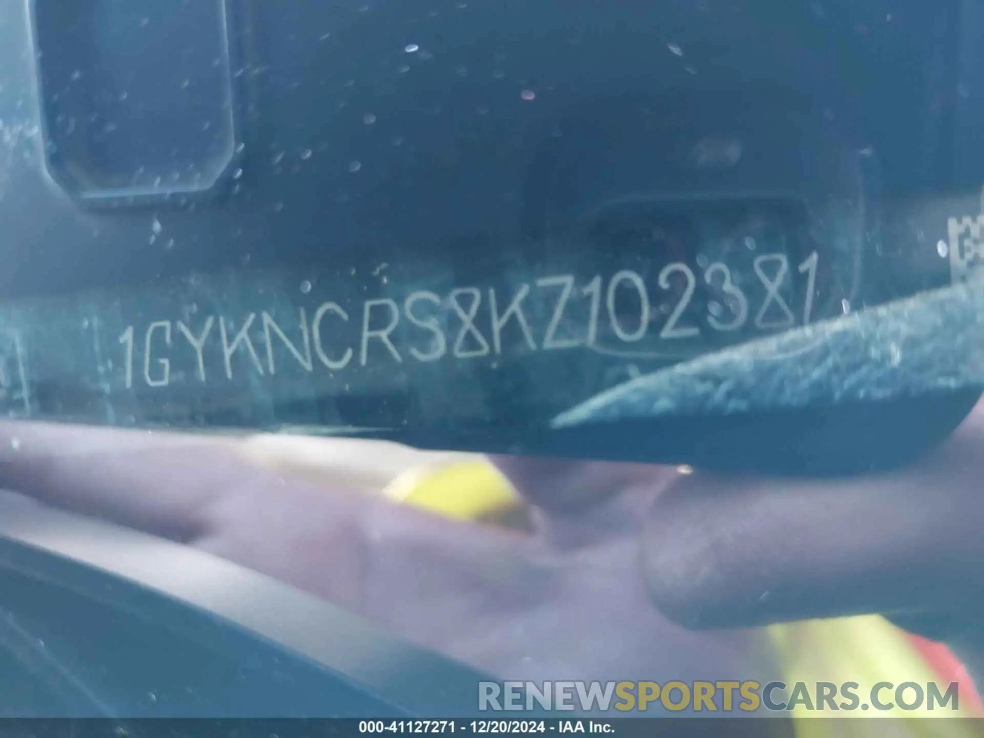 9 Photograph of a damaged car 1GYKNCRS8KZ102381 CADILLAC XT5 2019