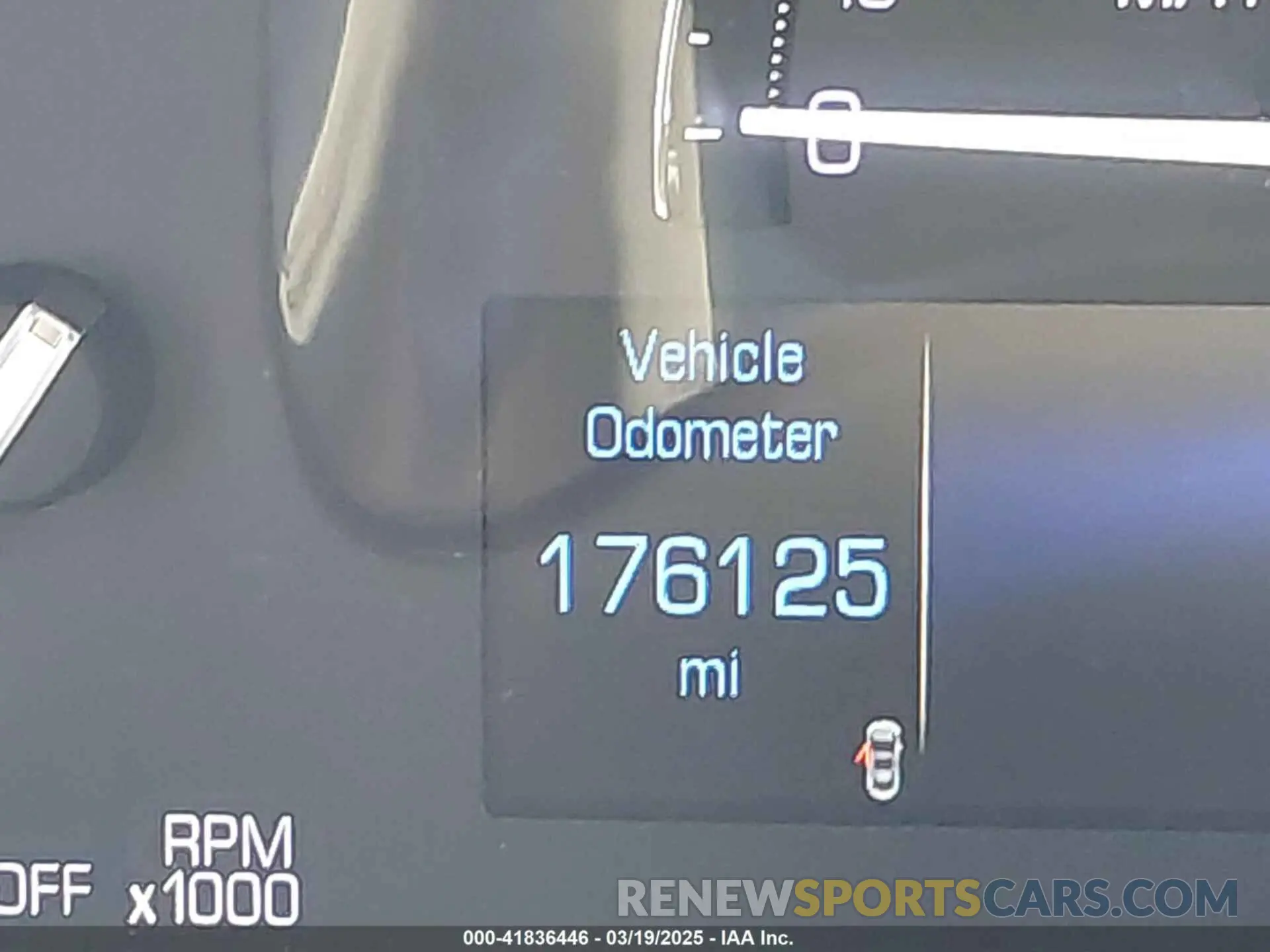 15 Photograph of a damaged car 1GYKNCRS9KZ138936 CADILLAC XT5 2019