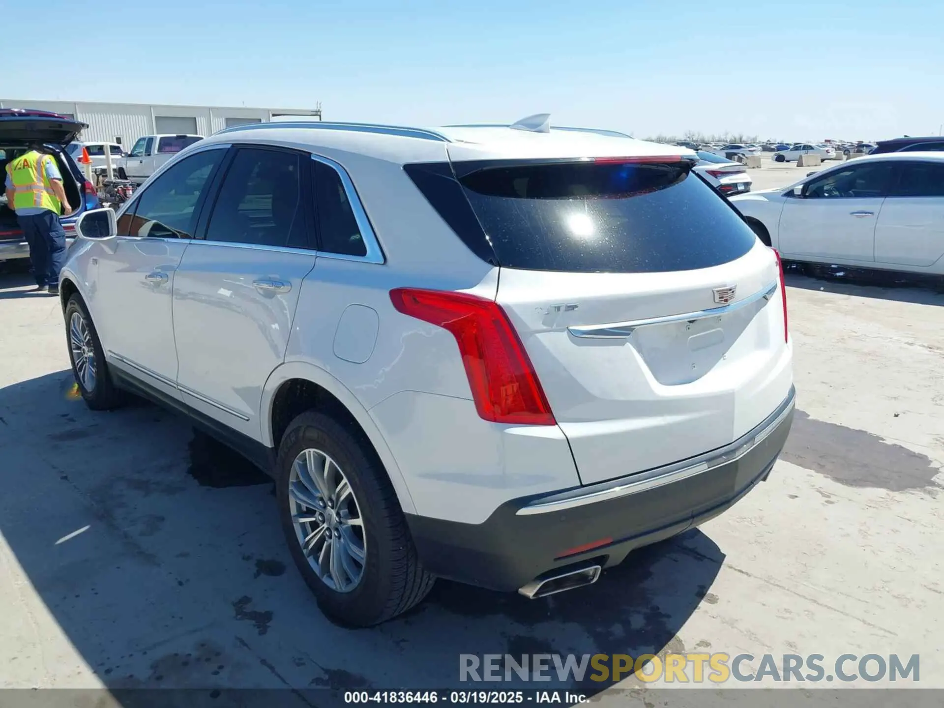 3 Photograph of a damaged car 1GYKNCRS9KZ138936 CADILLAC XT5 2019