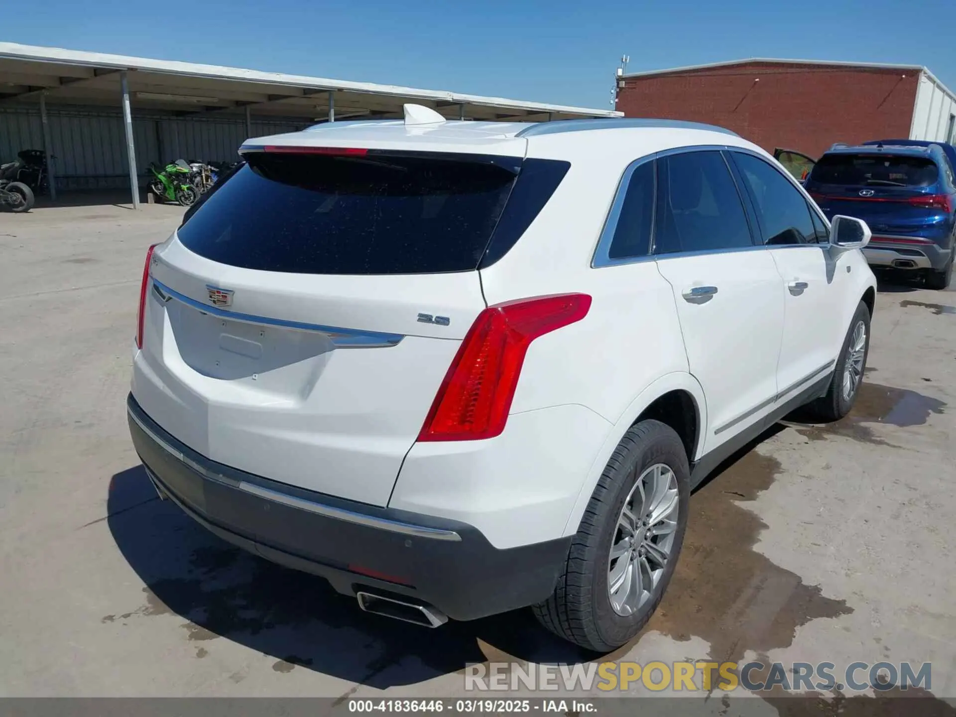 4 Photograph of a damaged car 1GYKNCRS9KZ138936 CADILLAC XT5 2019