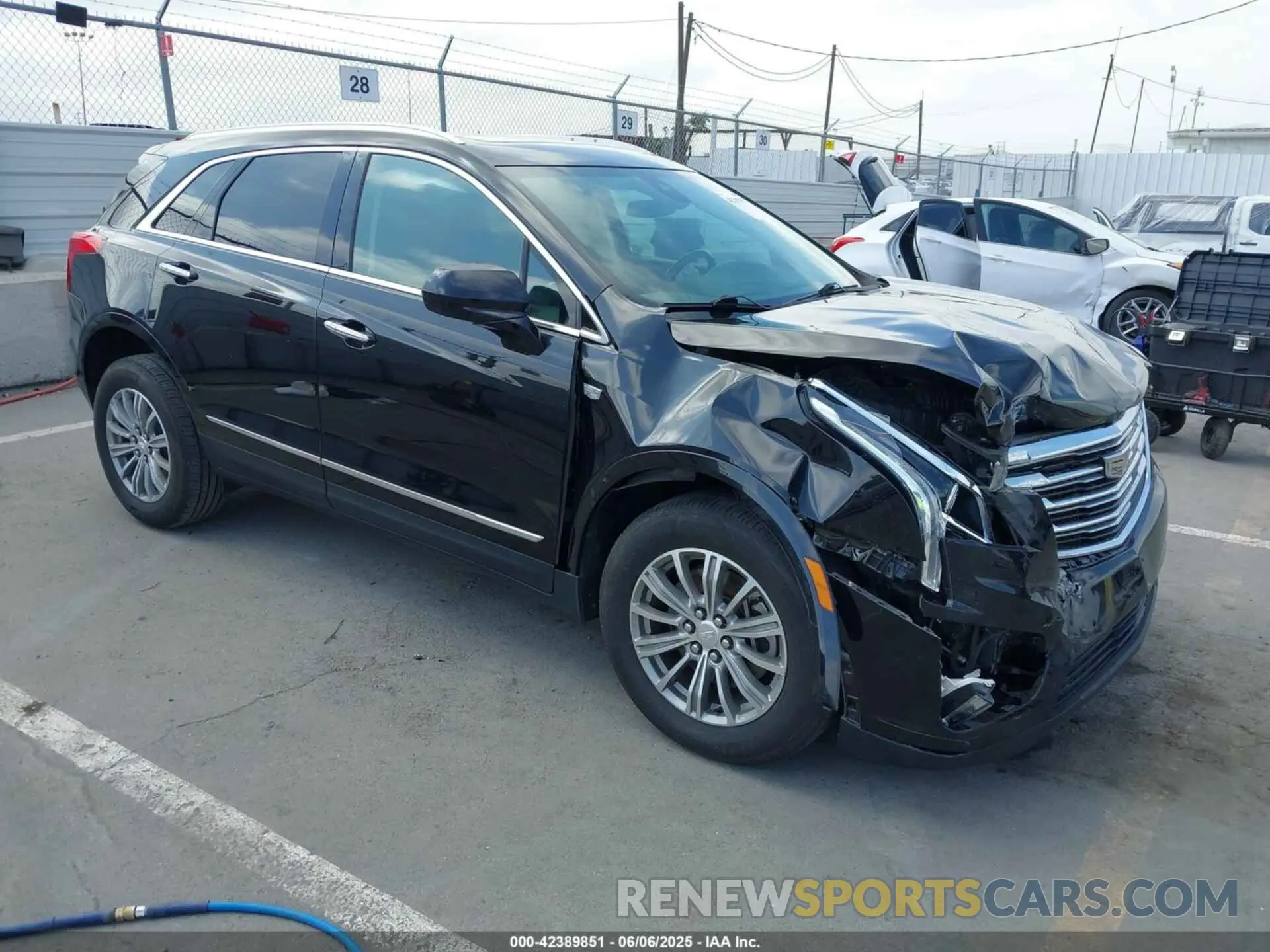 1 Photograph of a damaged car 1GYKNCRS9KZ173699 CADILLAC XT5 2019