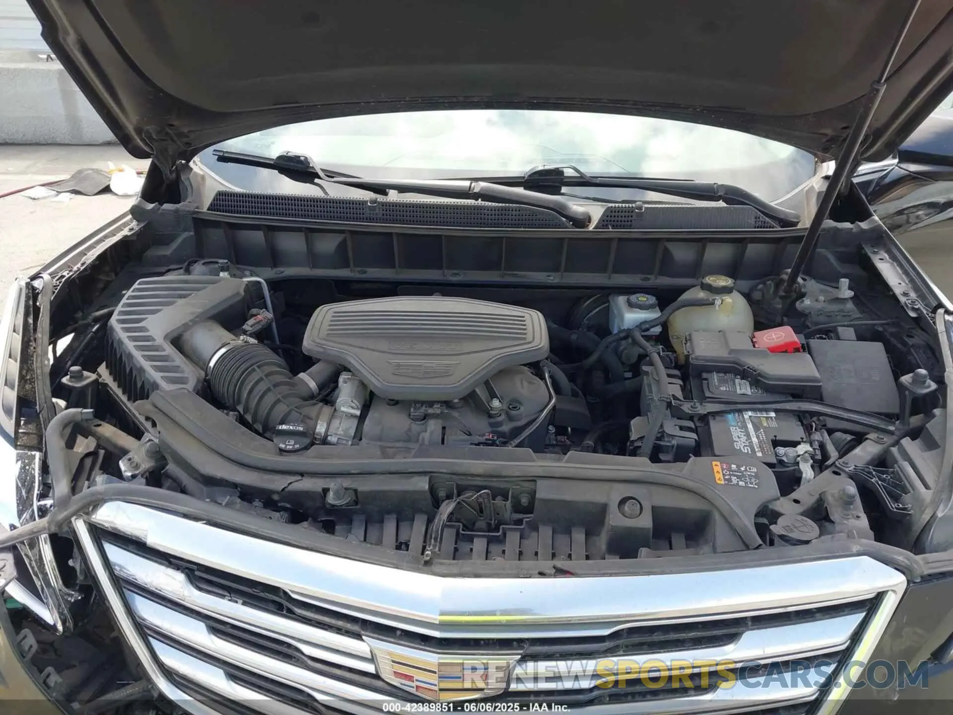 10 Photograph of a damaged car 1GYKNCRS9KZ173699 CADILLAC XT5 2019