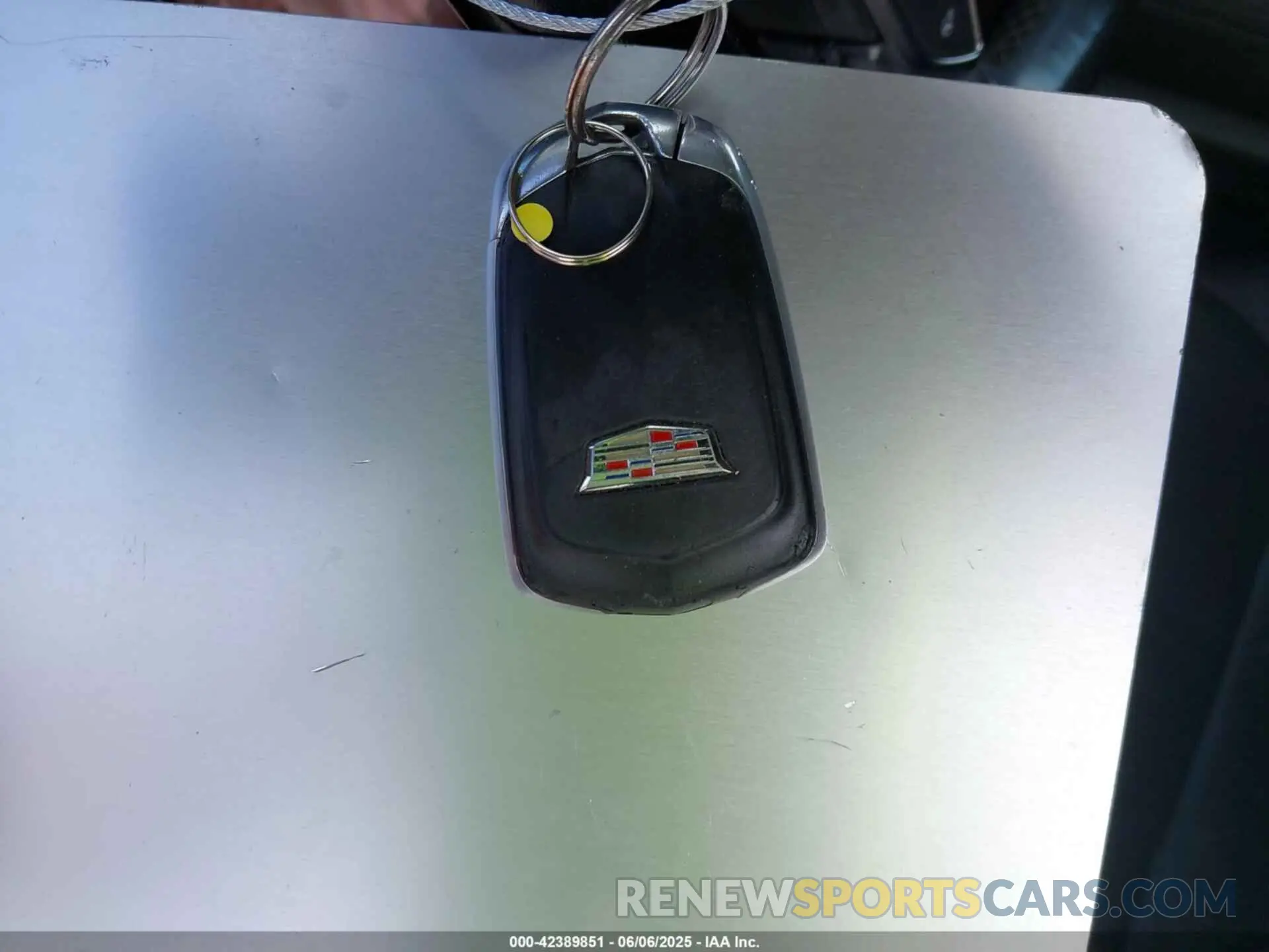 11 Photograph of a damaged car 1GYKNCRS9KZ173699 CADILLAC XT5 2019