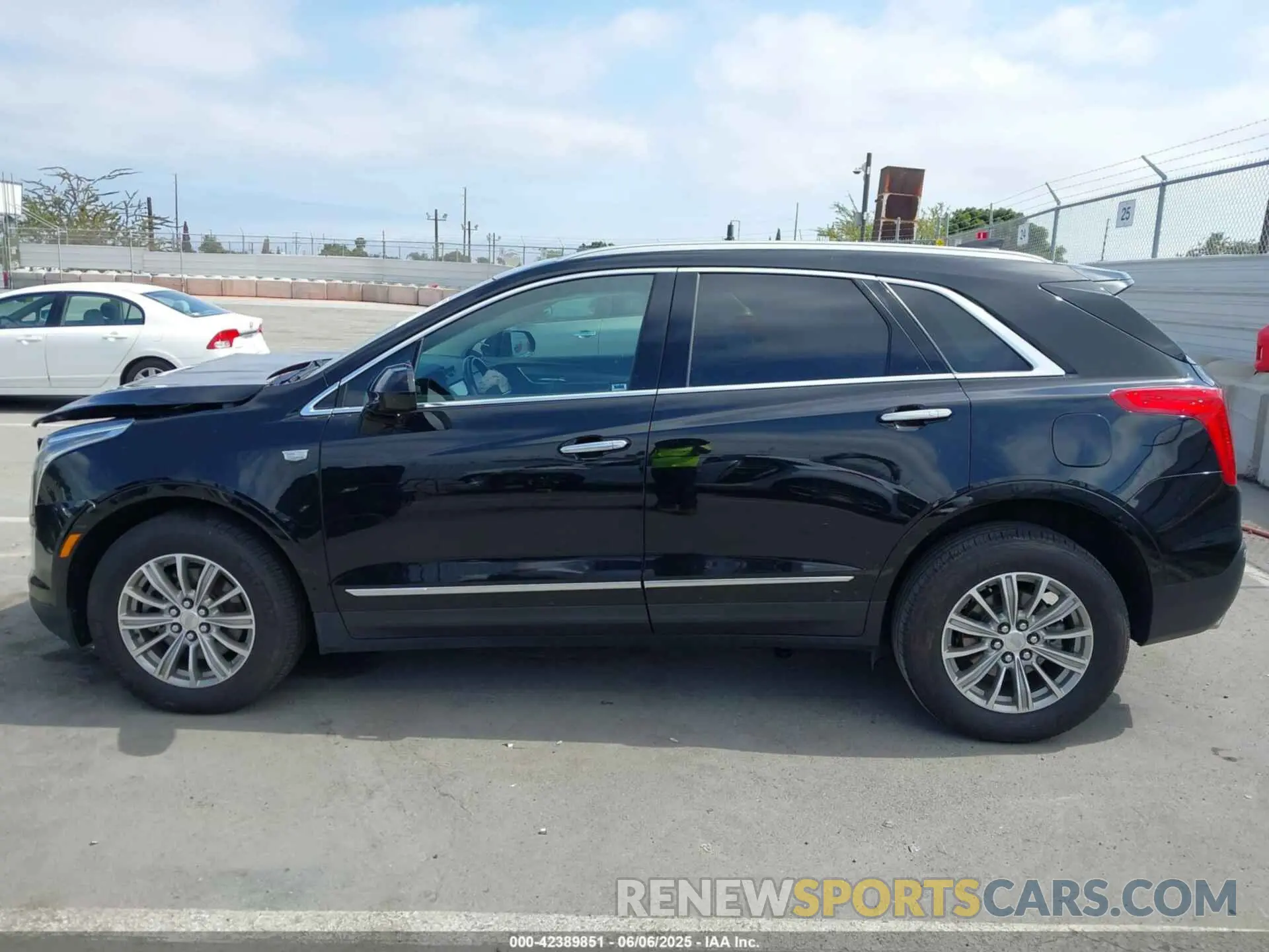 15 Photograph of a damaged car 1GYKNCRS9KZ173699 CADILLAC XT5 2019