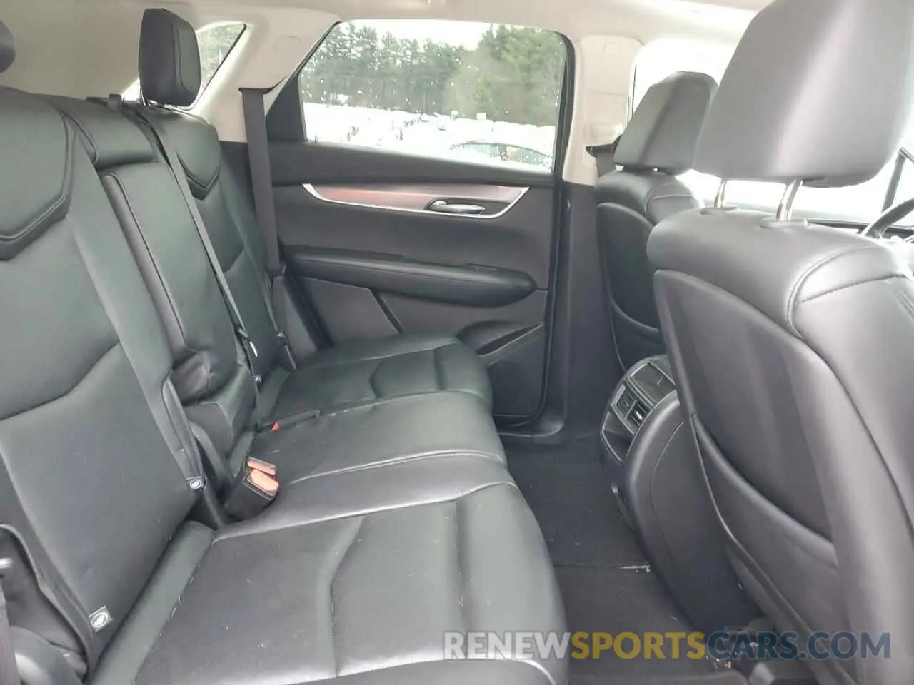 11 Photograph of a damaged car 1GYKNCRS9KZ236199 CADILLAC XT5 2019