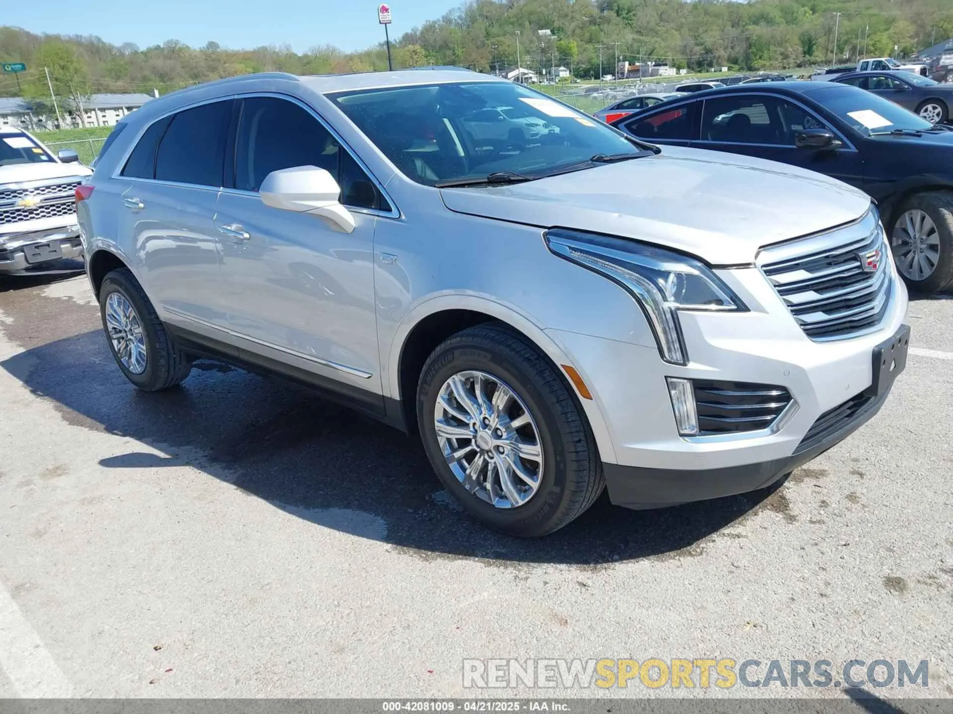 1 Photograph of a damaged car 1GYKNCRSXKZ100325 CADILLAC XT5 2019