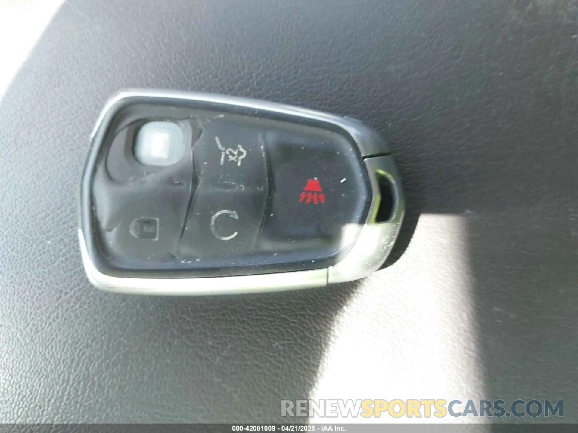 11 Photograph of a damaged car 1GYKNCRSXKZ100325 CADILLAC XT5 2019