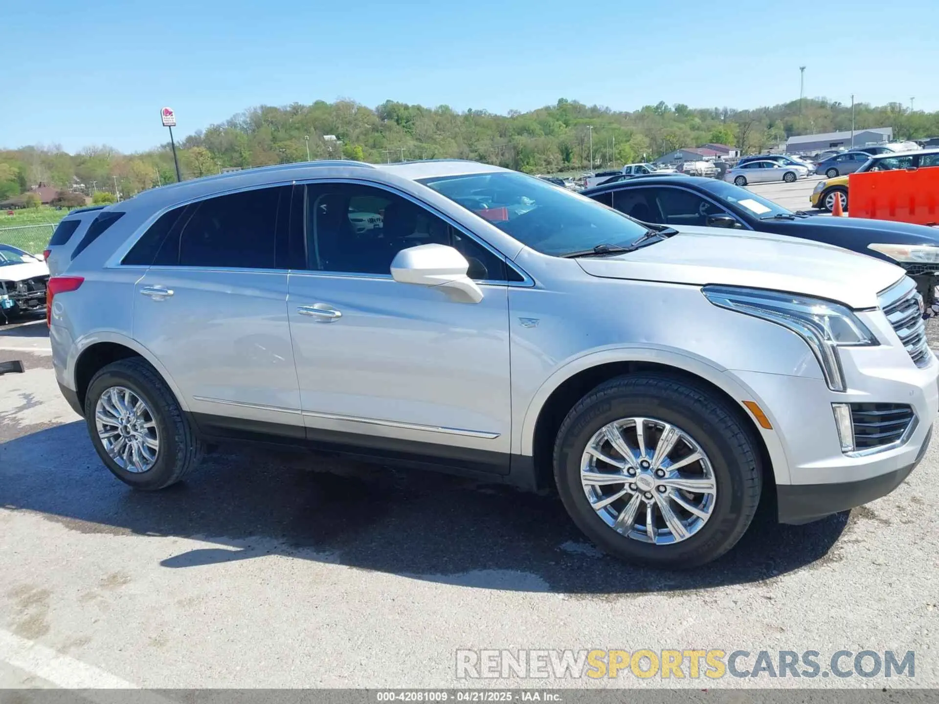 13 Photograph of a damaged car 1GYKNCRSXKZ100325 CADILLAC XT5 2019