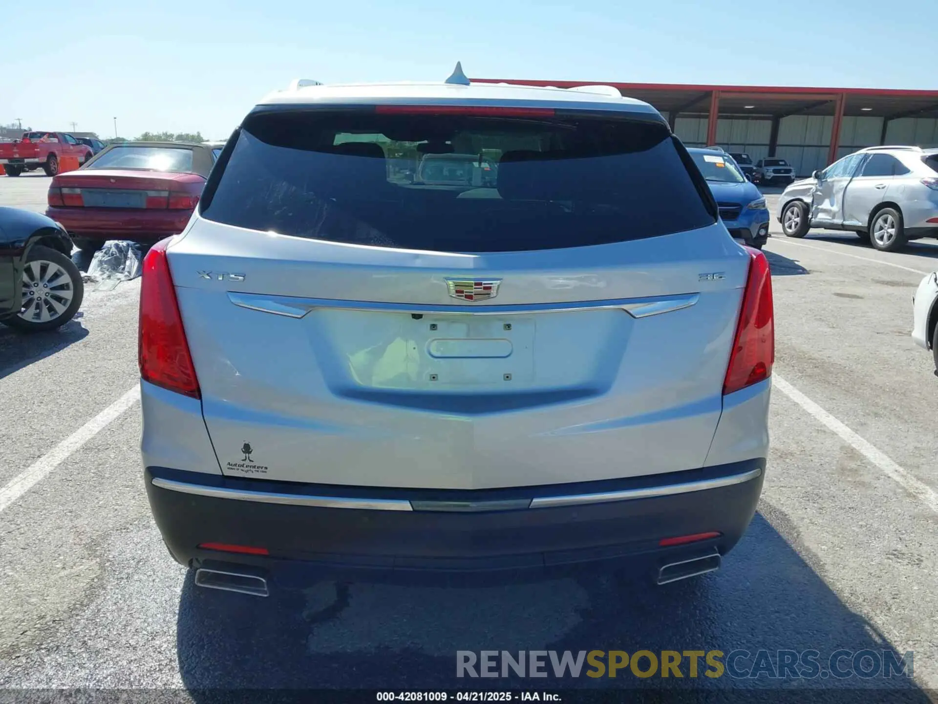 16 Photograph of a damaged car 1GYKNCRSXKZ100325 CADILLAC XT5 2019