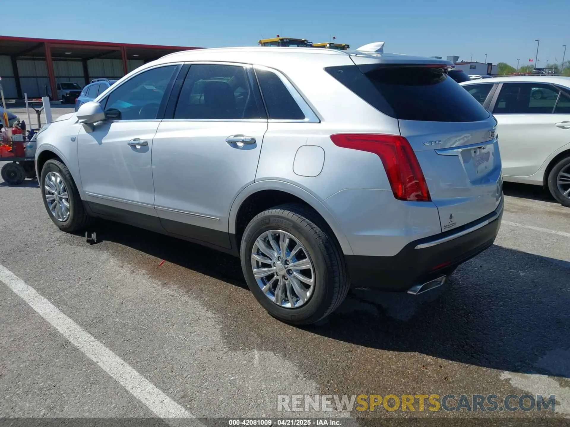 3 Photograph of a damaged car 1GYKNCRSXKZ100325 CADILLAC XT5 2019