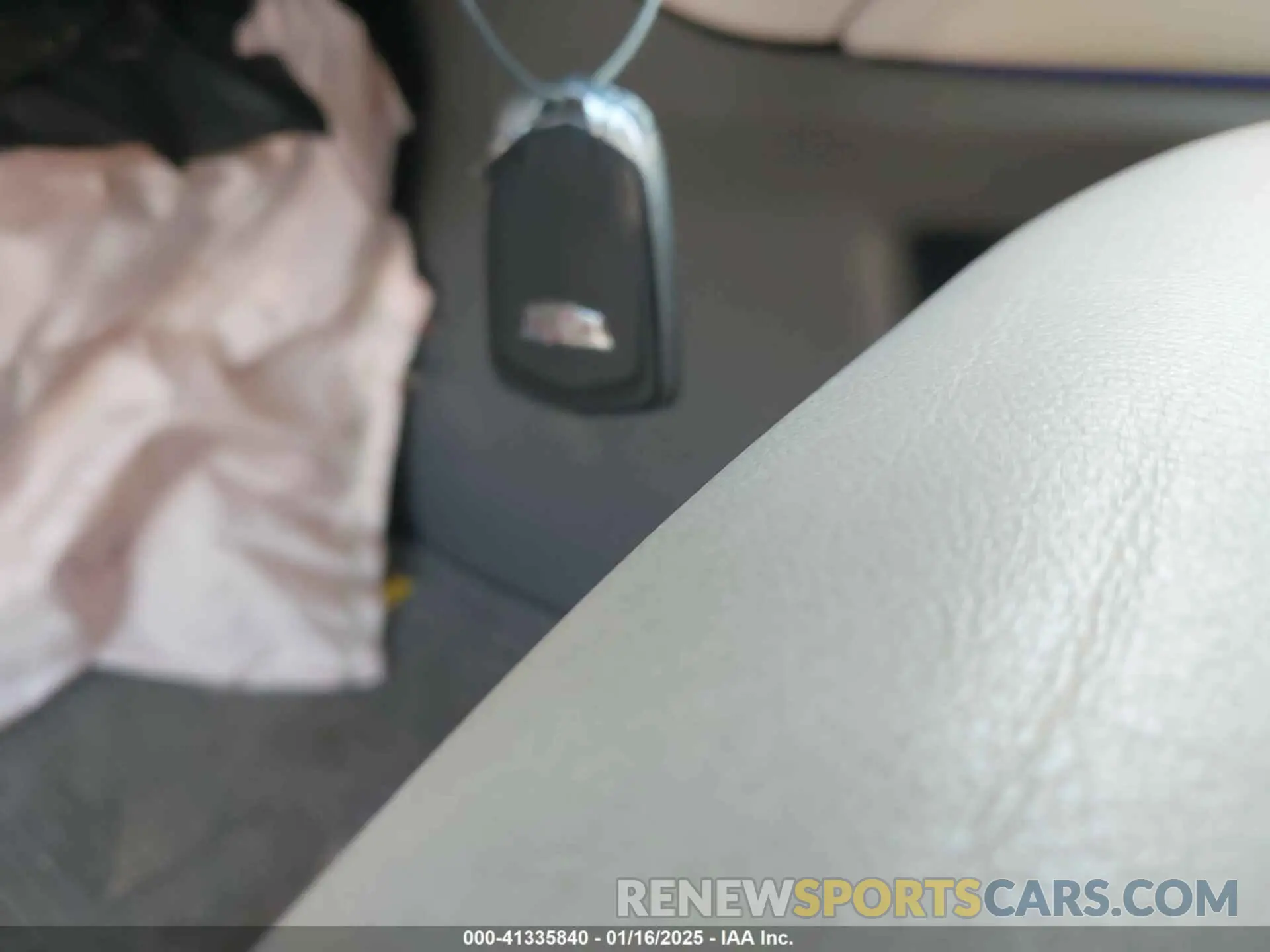 11 Photograph of a damaged car 1GYKNCRSXKZ102866 CADILLAC XT5 2019