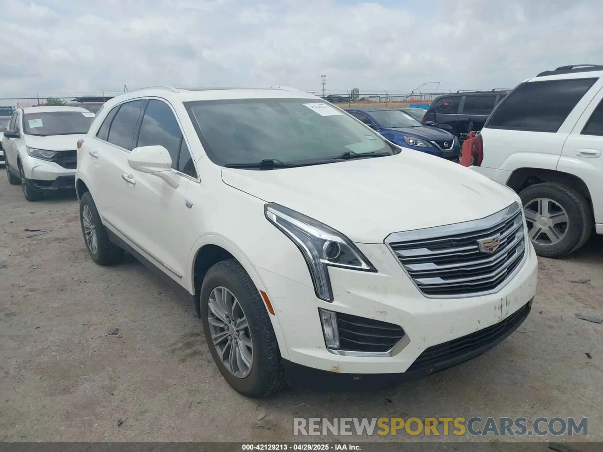 1 Photograph of a damaged car 1GYKNCRSXKZ286643 CADILLAC XT5 2019