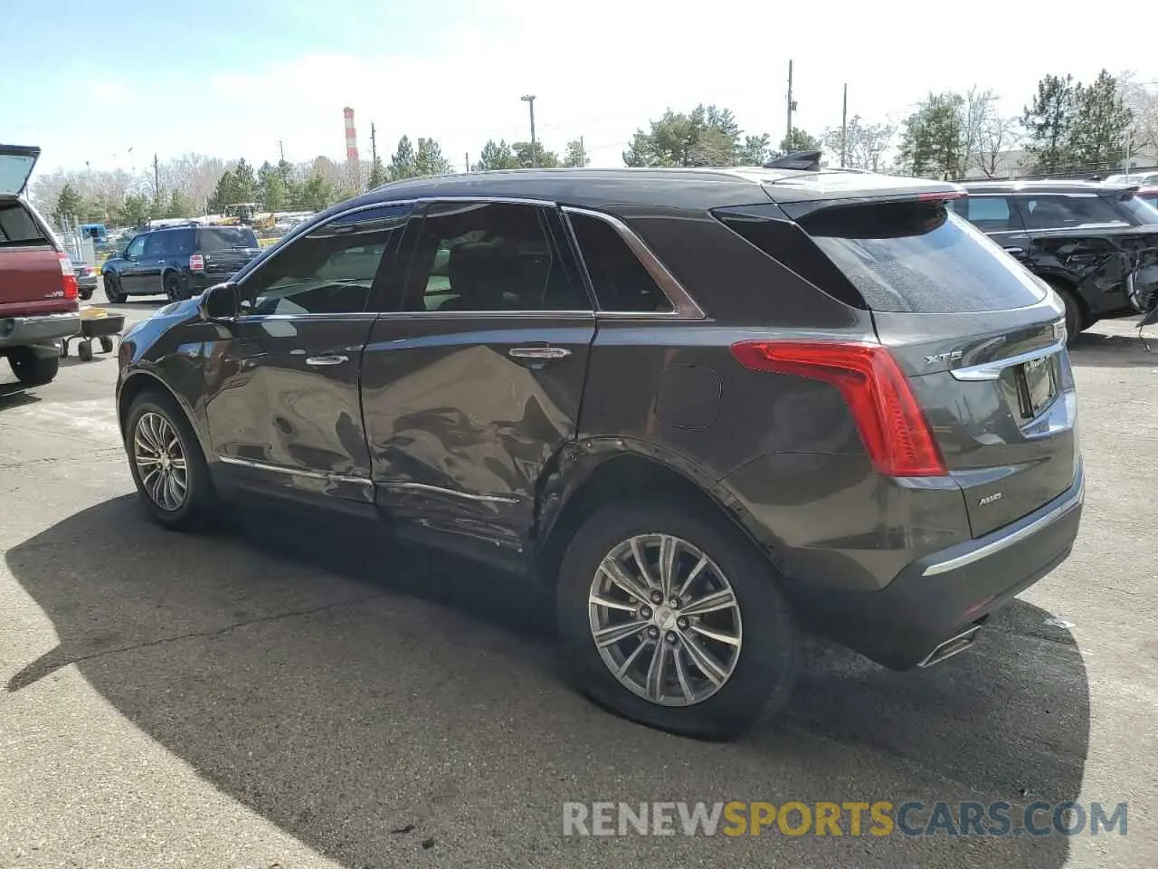 2 Photograph of a damaged car 1GYKNDRS0KZ229941 CADILLAC XT5 2019