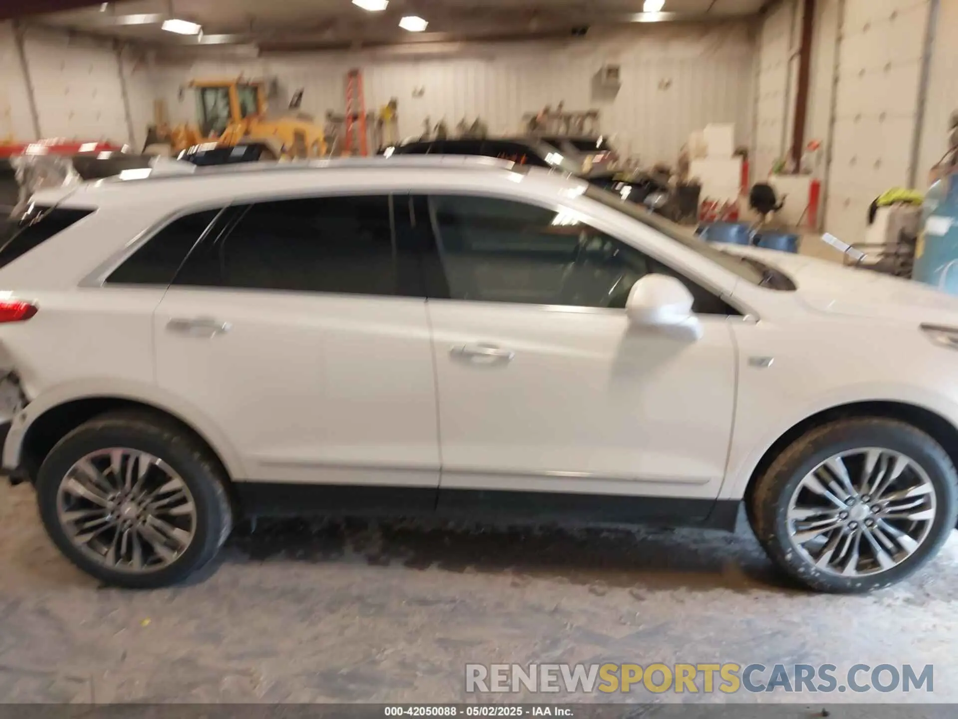 13 Photograph of a damaged car 1GYKNDRS3KZ149162 CADILLAC XT5 2019